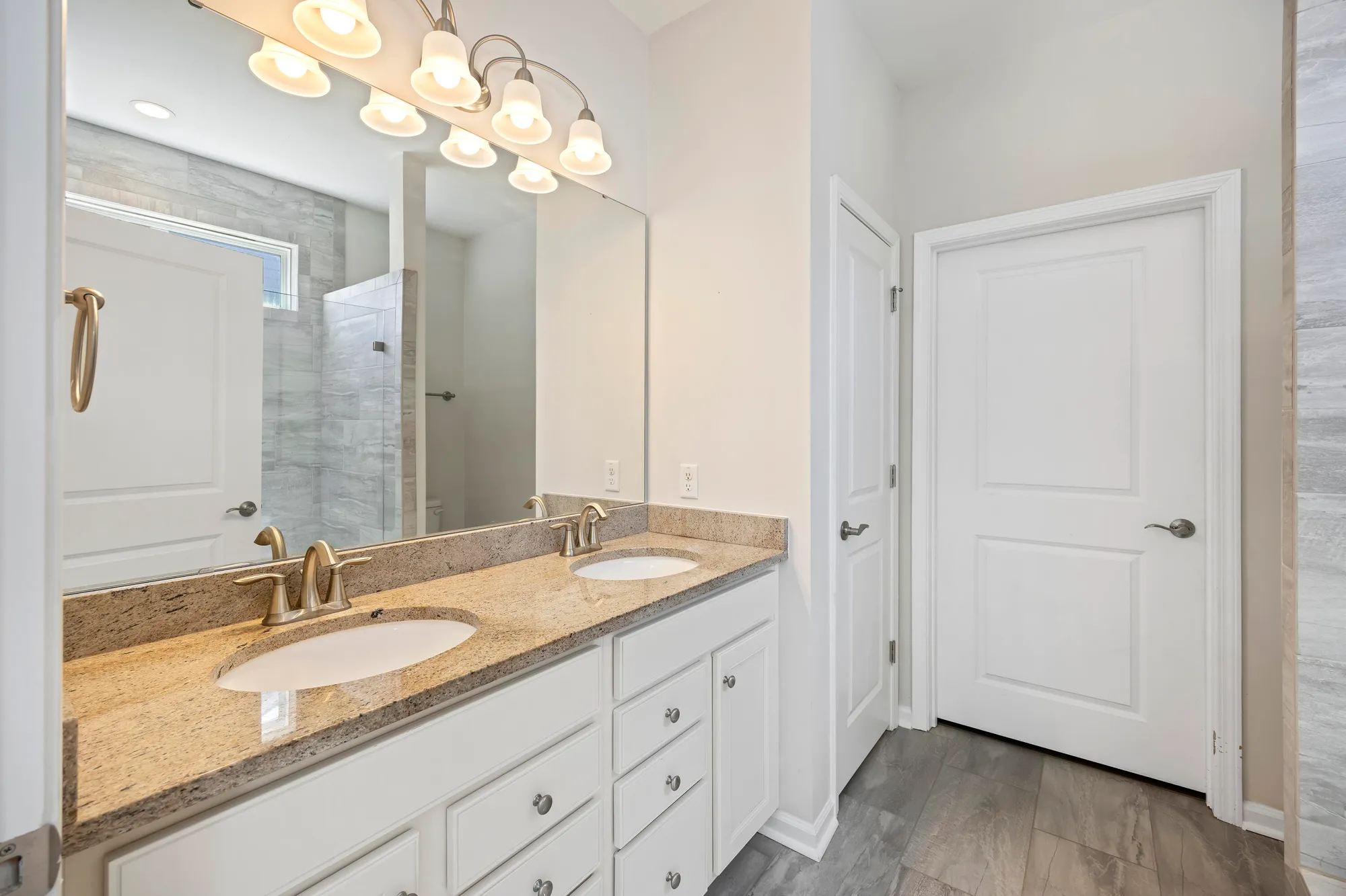 Property Slideshow image 9 of 79 | 422 switchgrass dr, Summerville, SC, 29486