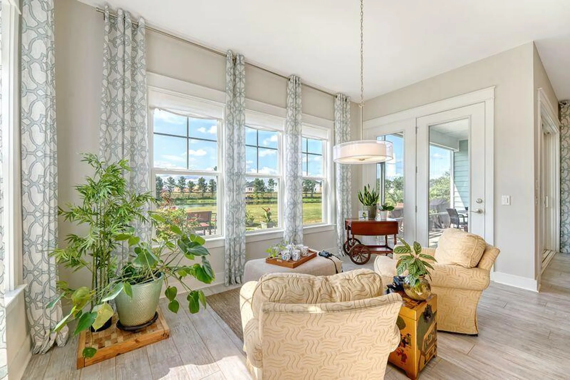 Property Slideshow image 11 of 55 | 529 four seasons blvd, Summerville, SC, 29486