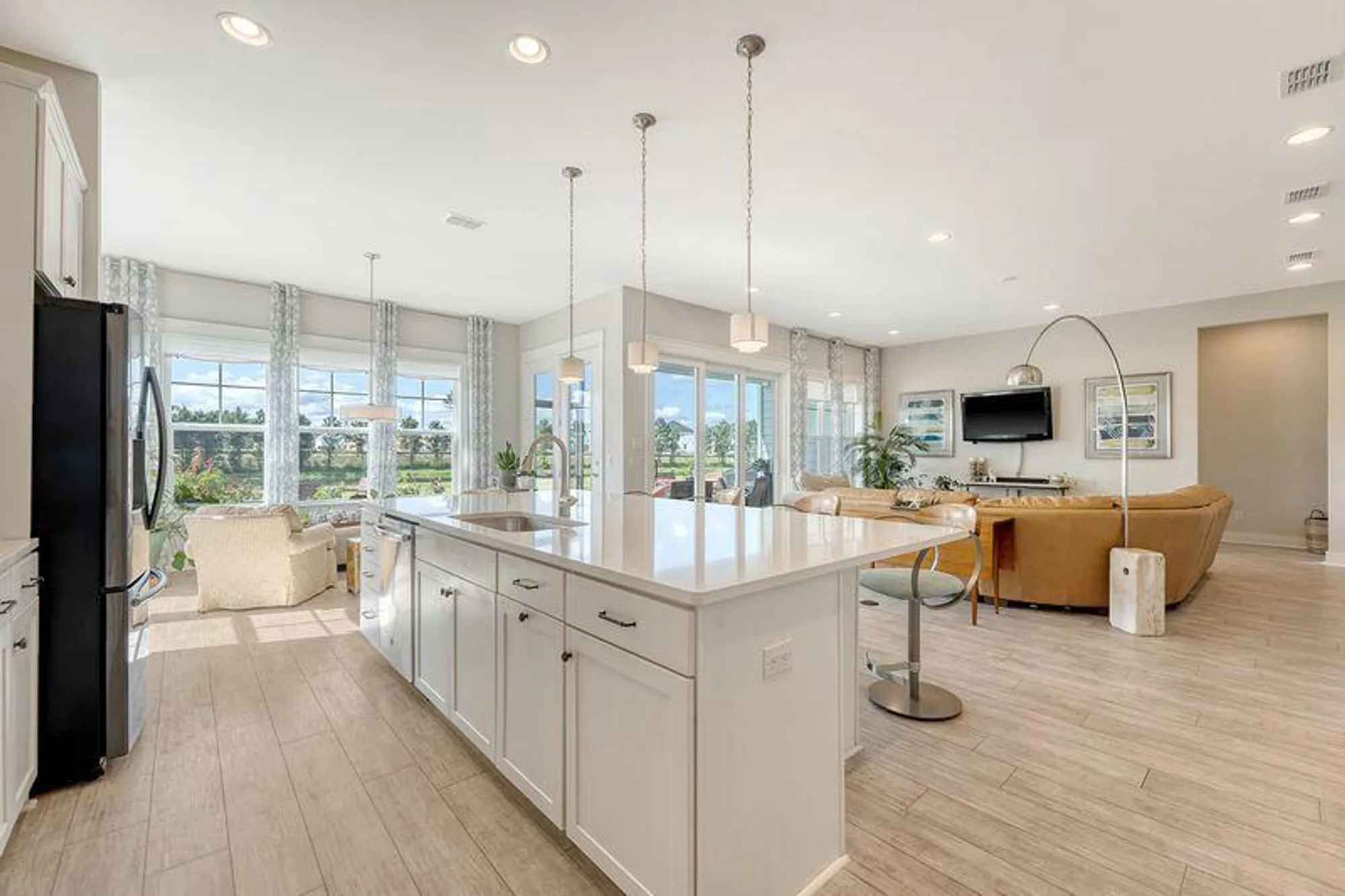 Property Slideshow image 22 of 55 | 529 four seasons blvd, Summerville, SC, 29486