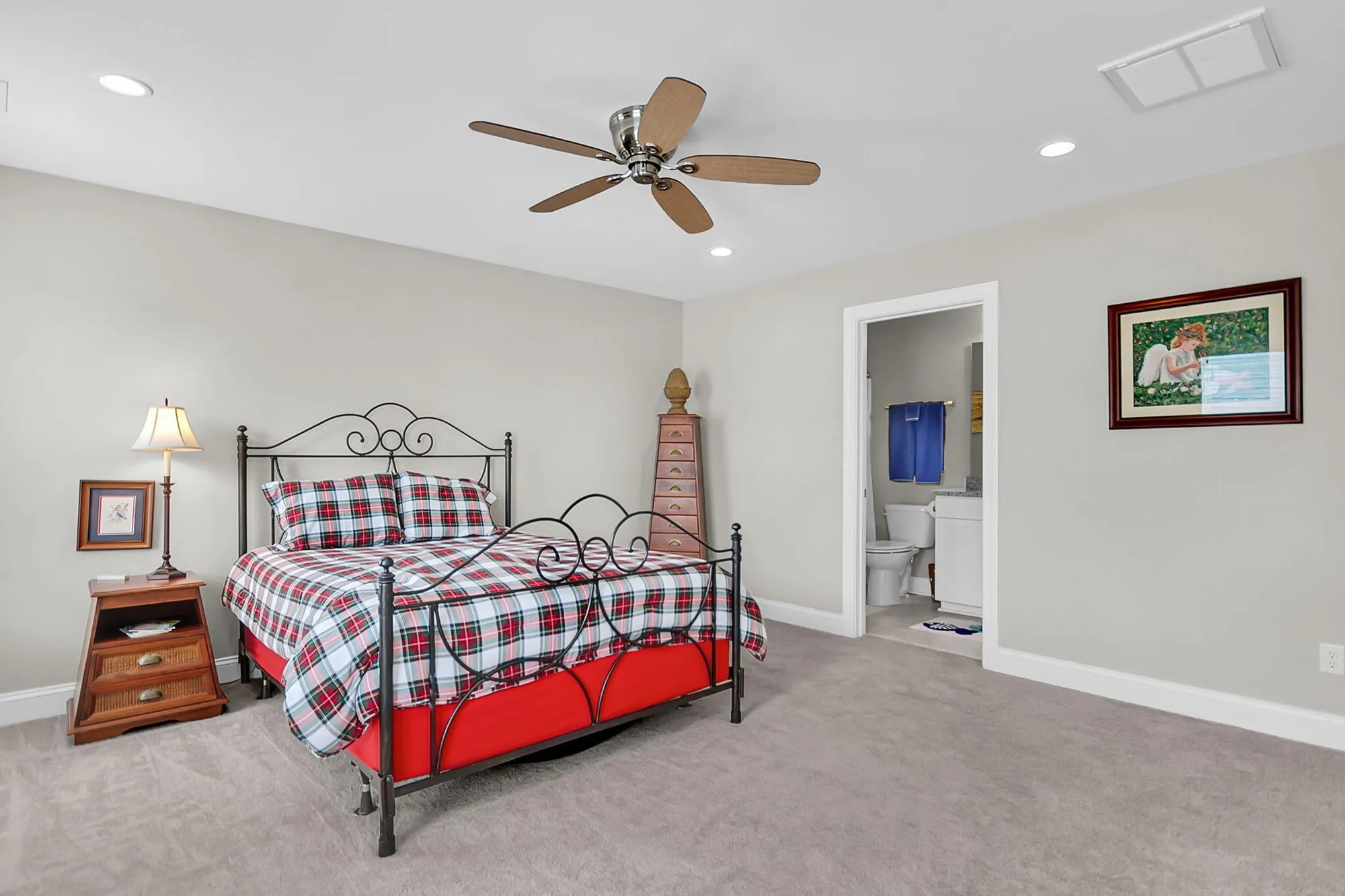 Property Slideshow image 25 of 48 | 4020 wood violet ln, Summerville, SC, 29483