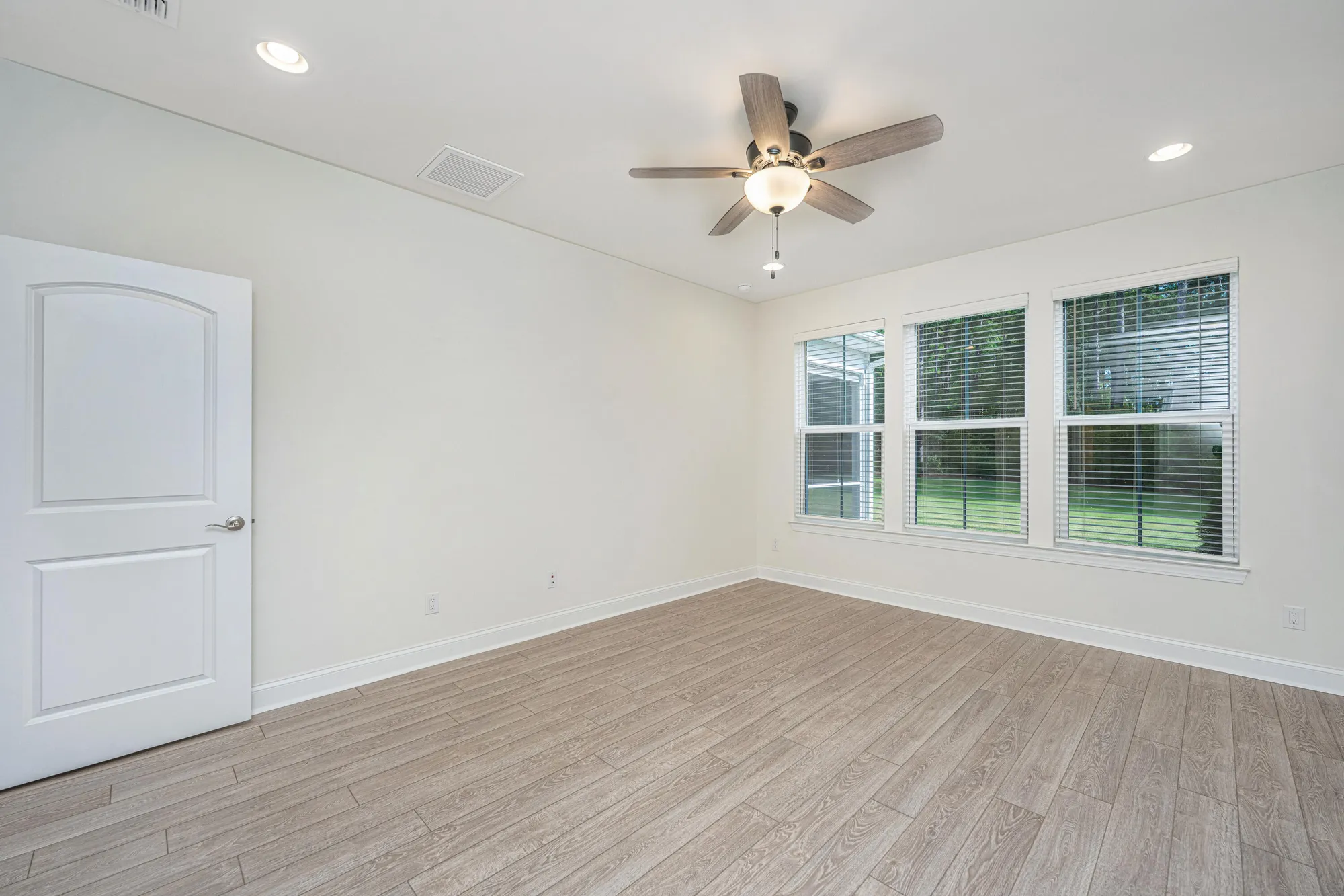 Property Slideshow image 14 of 55 | 231 marina shores ct, Summerville, SC, 29486