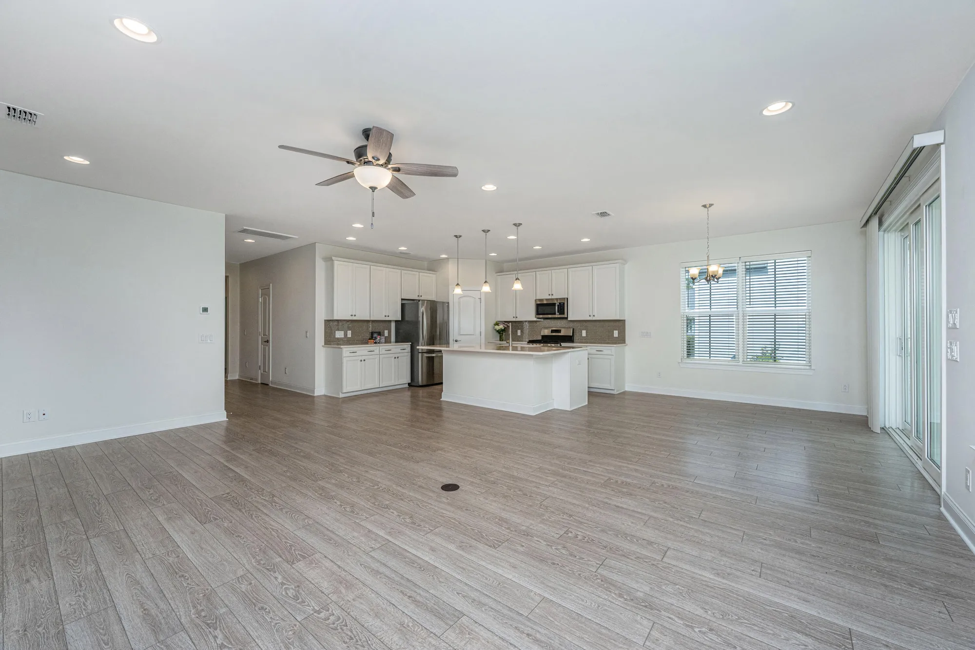 Property Slideshow image 9 of 55 | 231 marina shores ct, Summerville, SC, 29486