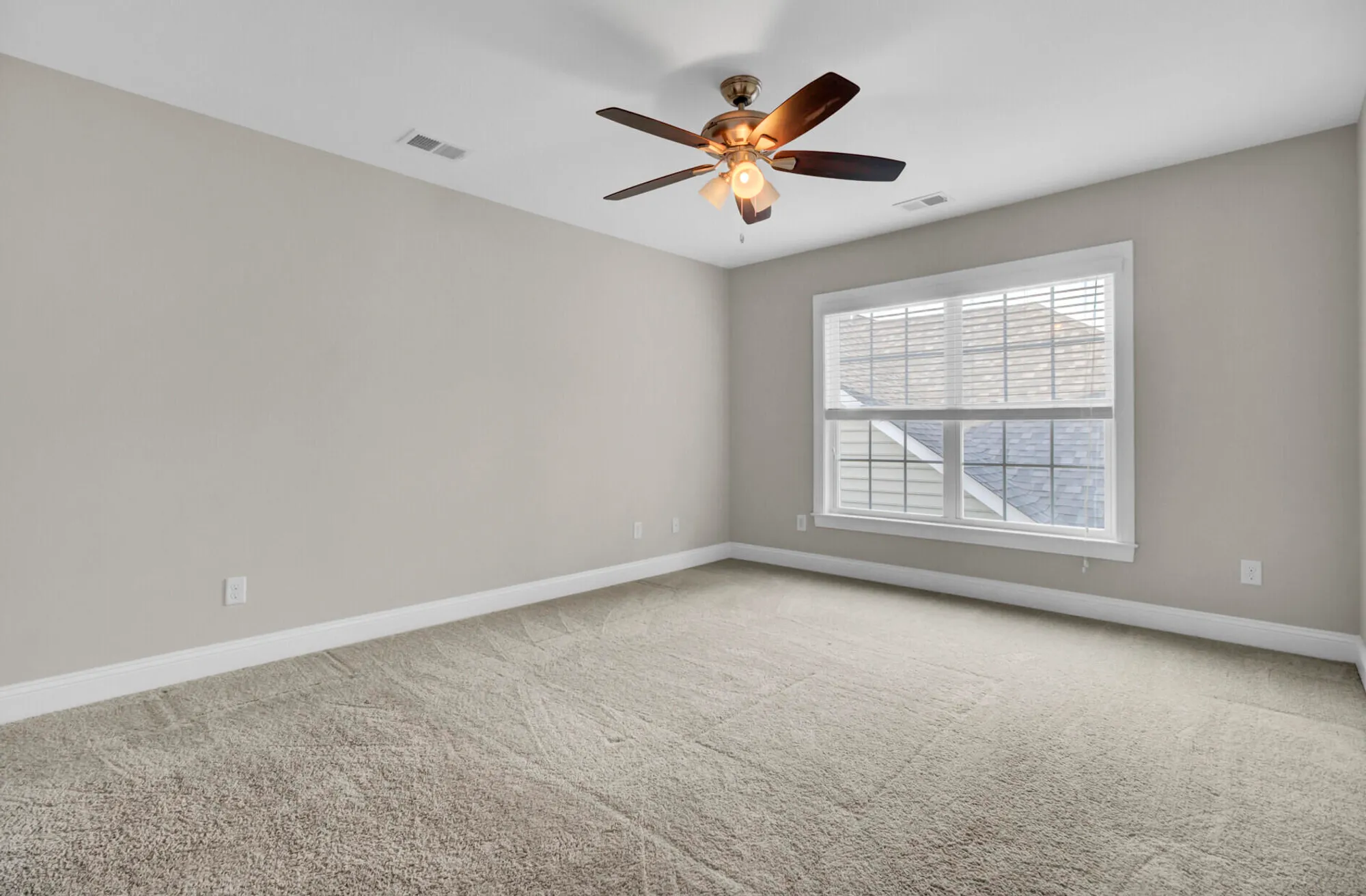 Property Slideshow image 31 of 41 | 102 brutus ln, Summerville, SC, 29485