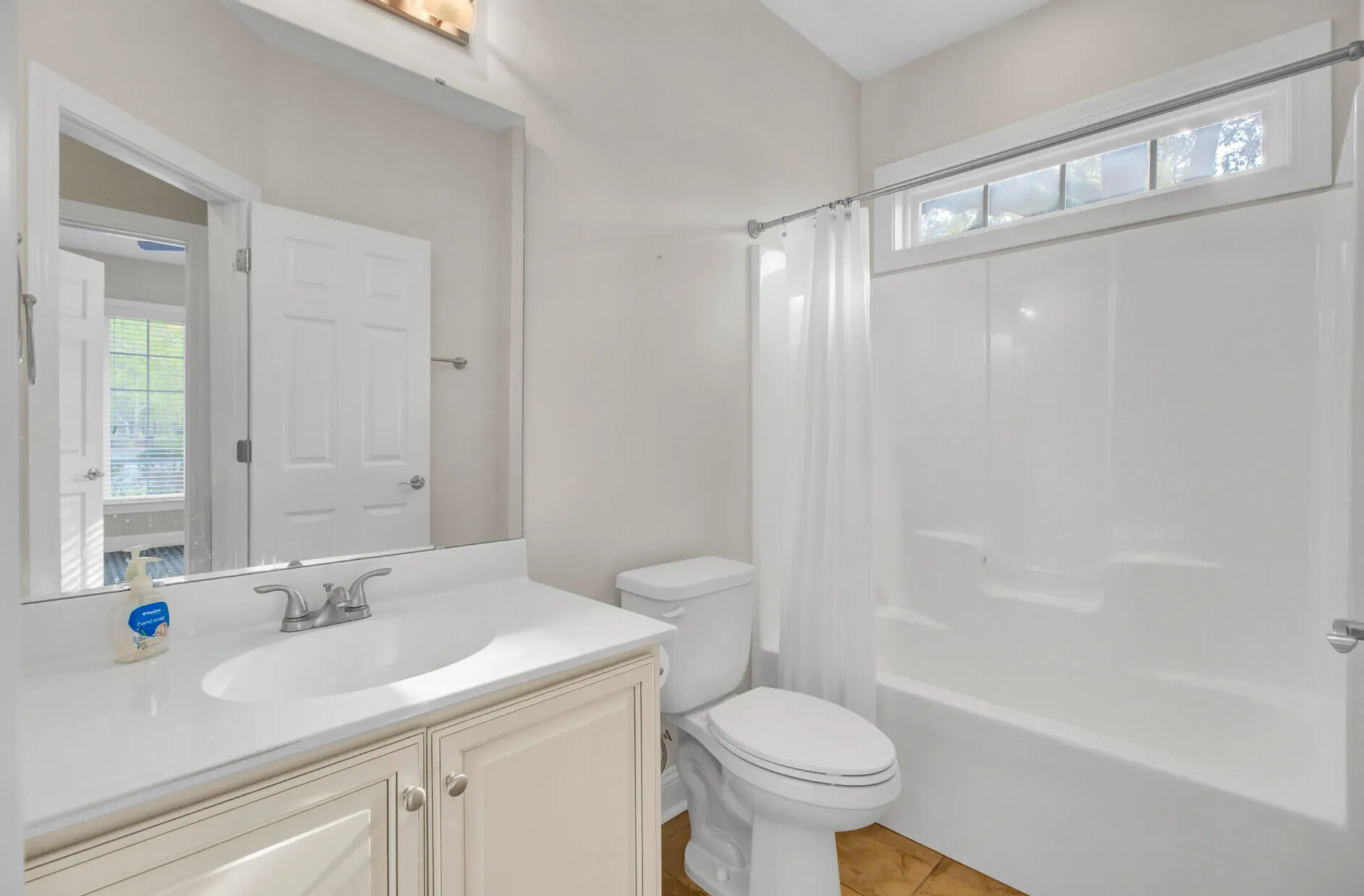 Property Slideshow image 27 of 41 | 102 brutus ln, Summerville, SC, 29485