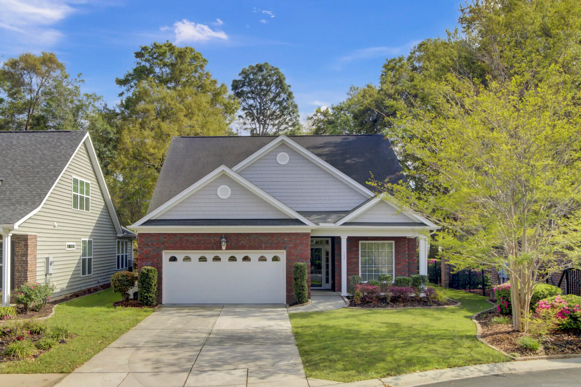 Property Slideshow image 1 of 41 | 102 brutus ln, Summerville, SC, 29485
