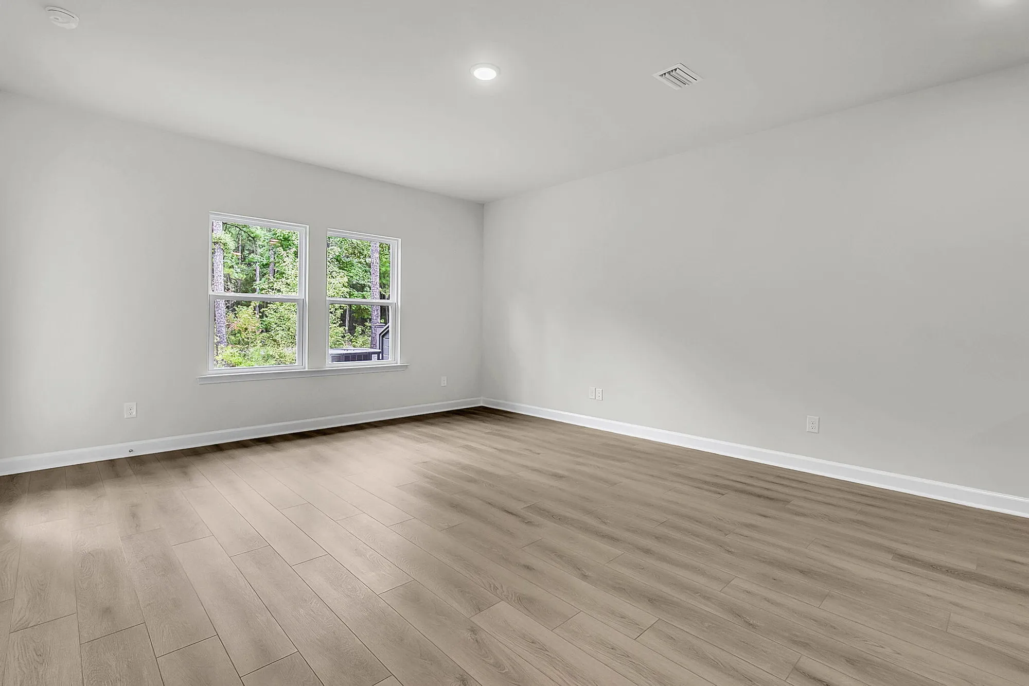 Property Slideshow image 21 of 36 | 950 dusk dr, Summerville, SC, 29486