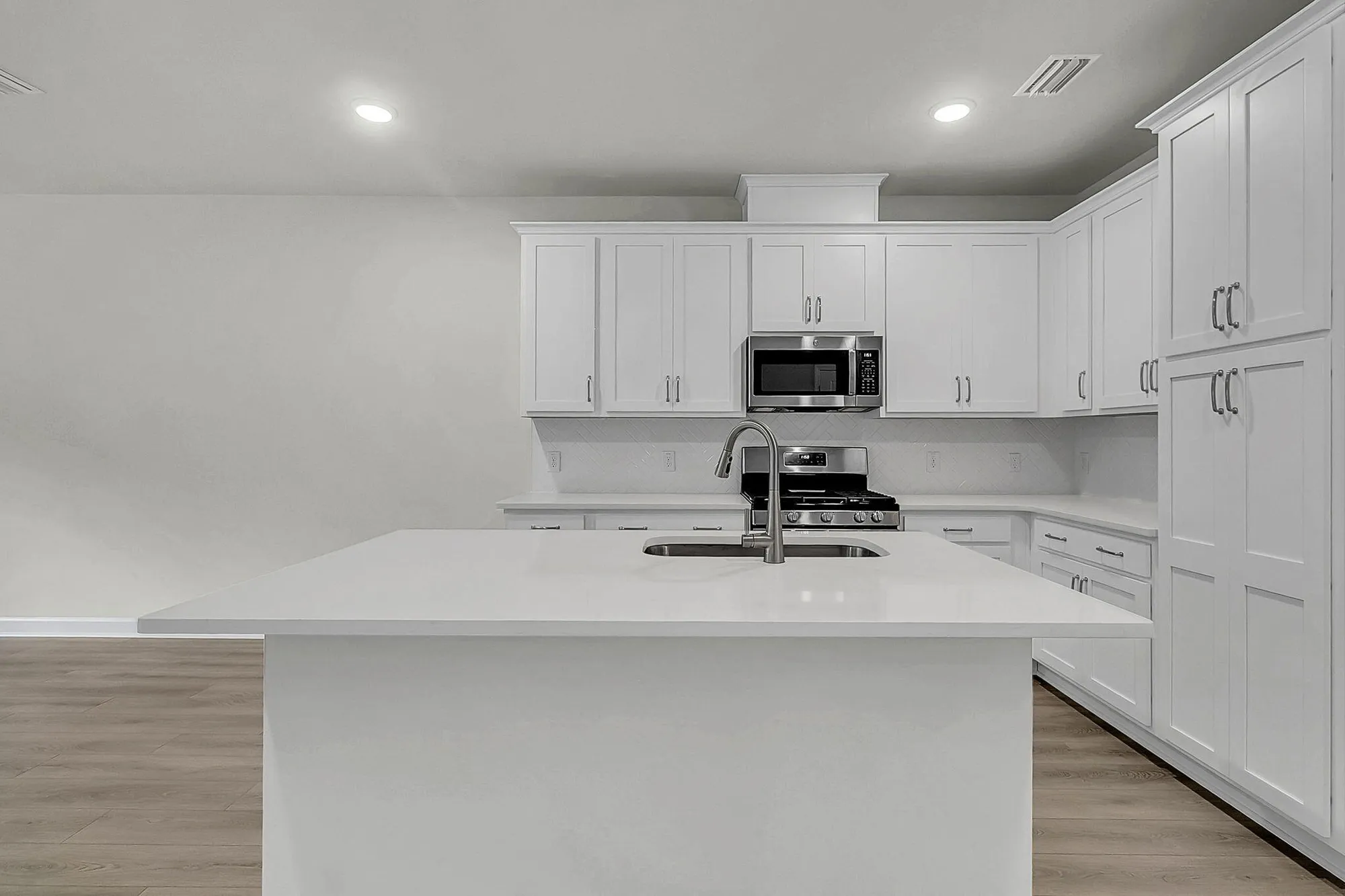 Property Slideshow image 26 of 36 | 950 dusk dr, Summerville, SC, 29486