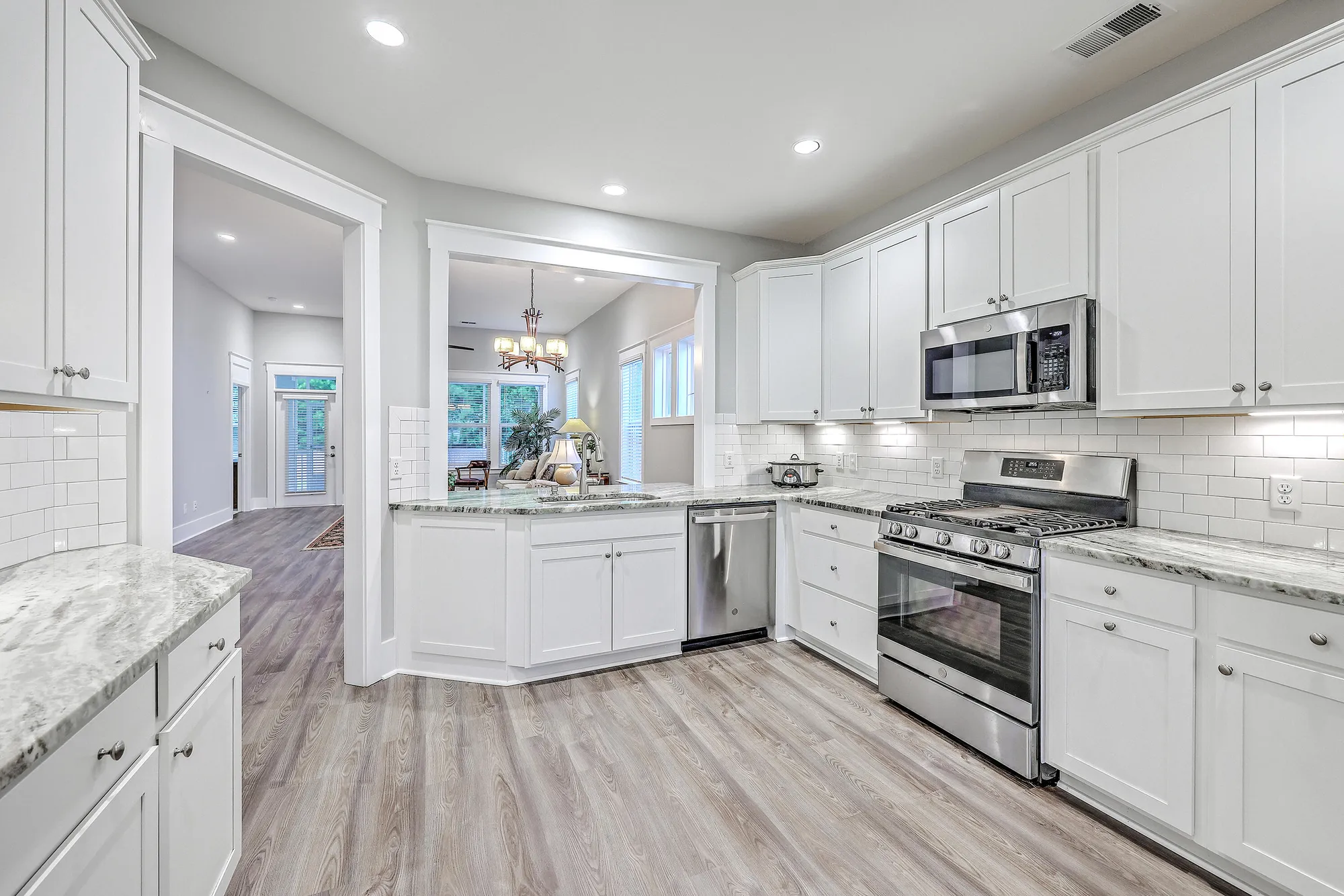 Property Slideshow image 4 of 31 | 1003 old field dr, Summerville, SC, 29483