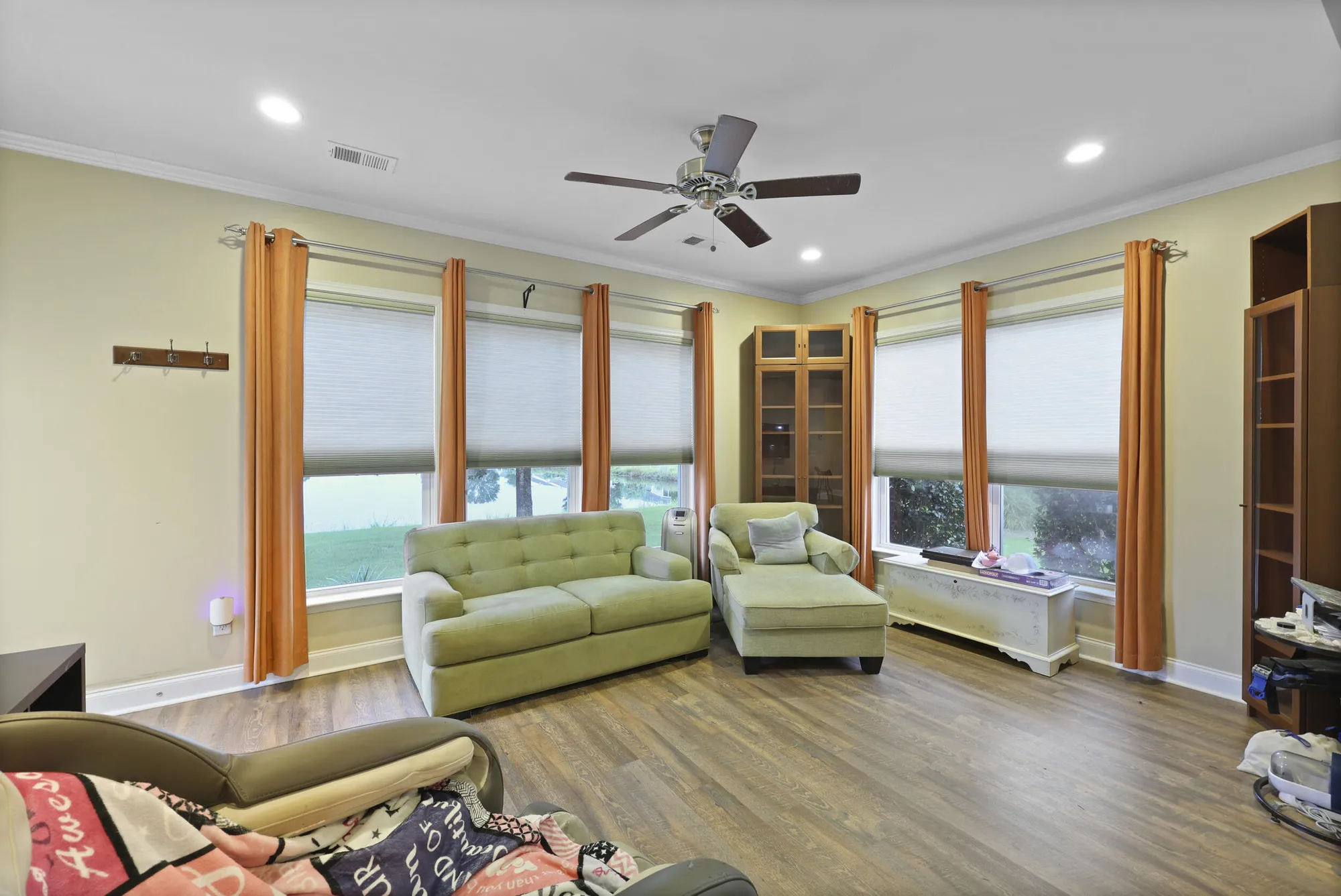 Property Slideshow image 16 of 58 | 586 eastern isle ave, Summerville, SC, 29486