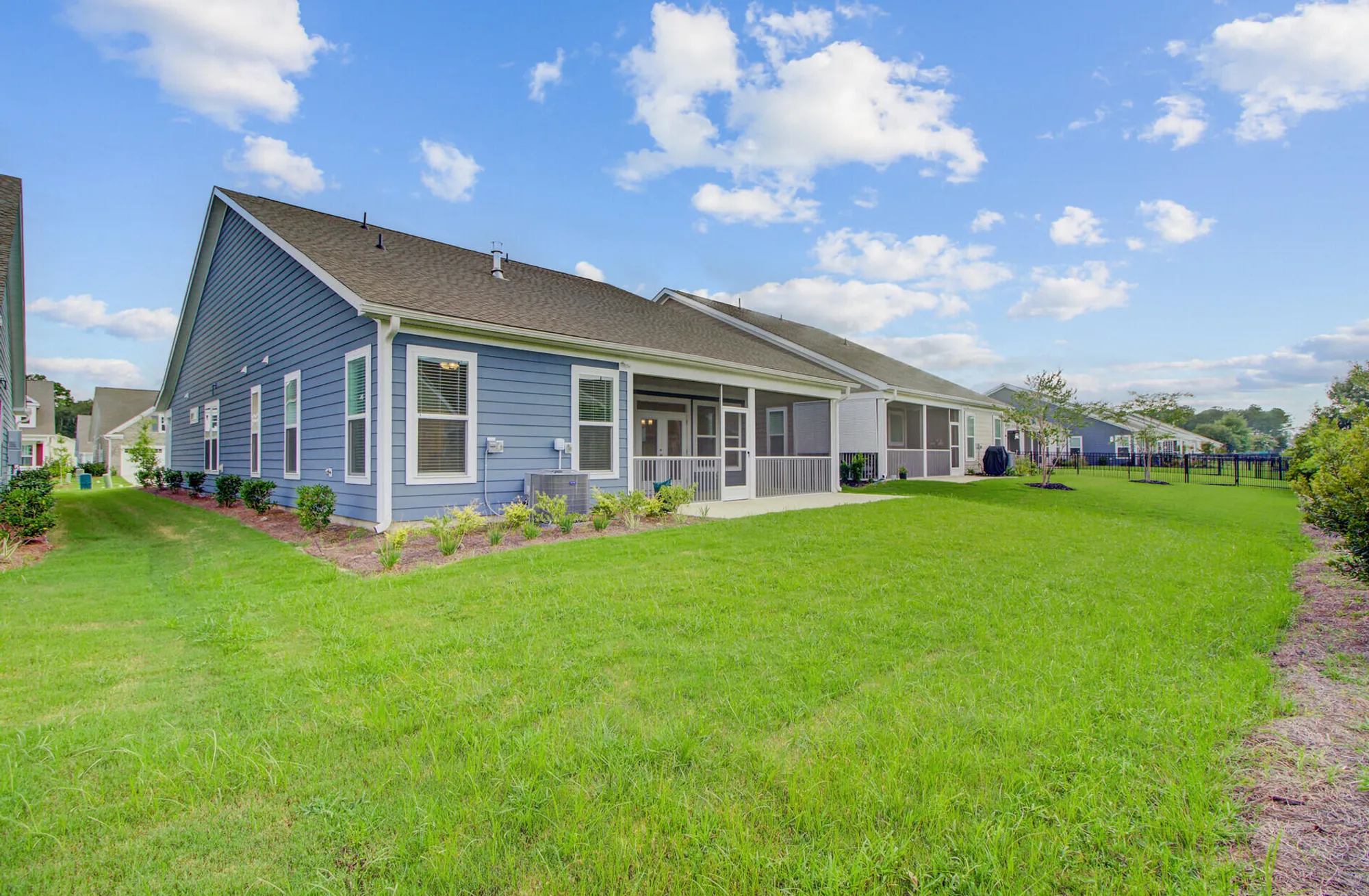 Property Slideshow image 49 of 109 | 4996 song sparrow way, Summerville, SC, 29483