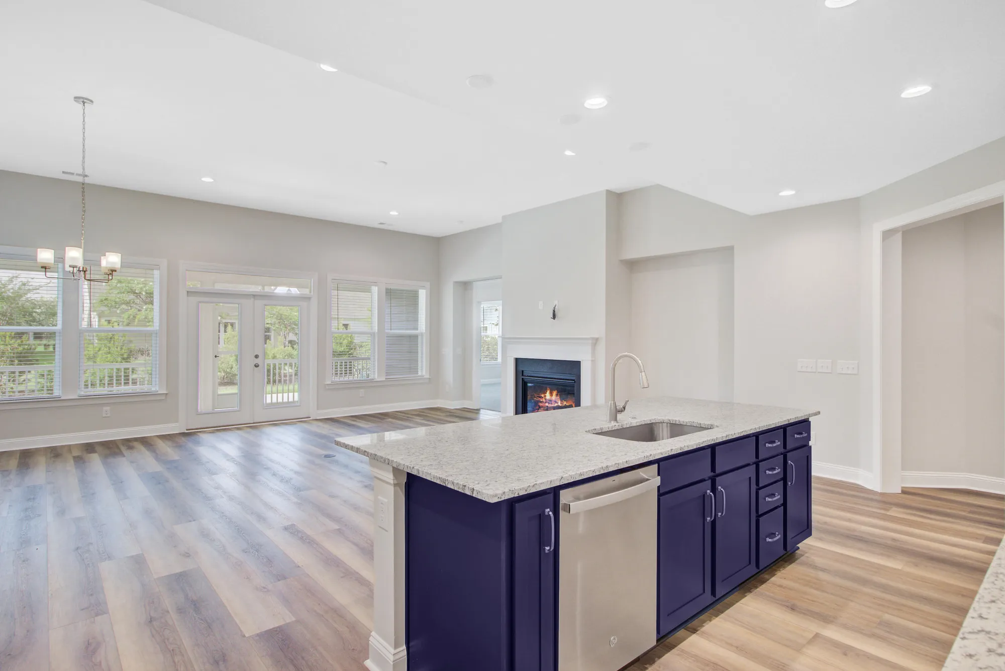 Property Slideshow image 11 of 109 | 4996 song sparrow way, Summerville, SC, 29483