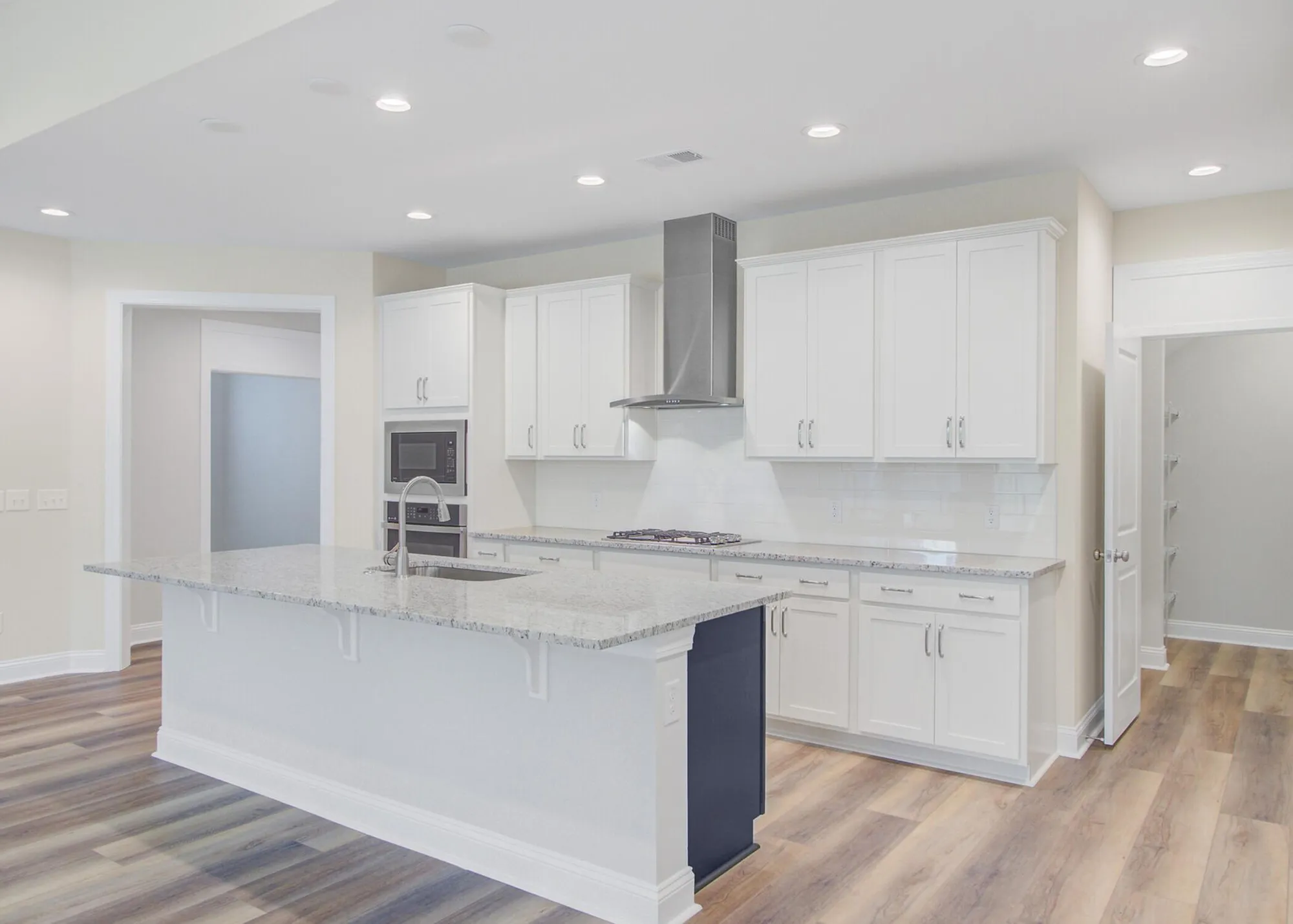 Property Slideshow image 15 of 109 | 4996 song sparrow way, Summerville, SC, 29483