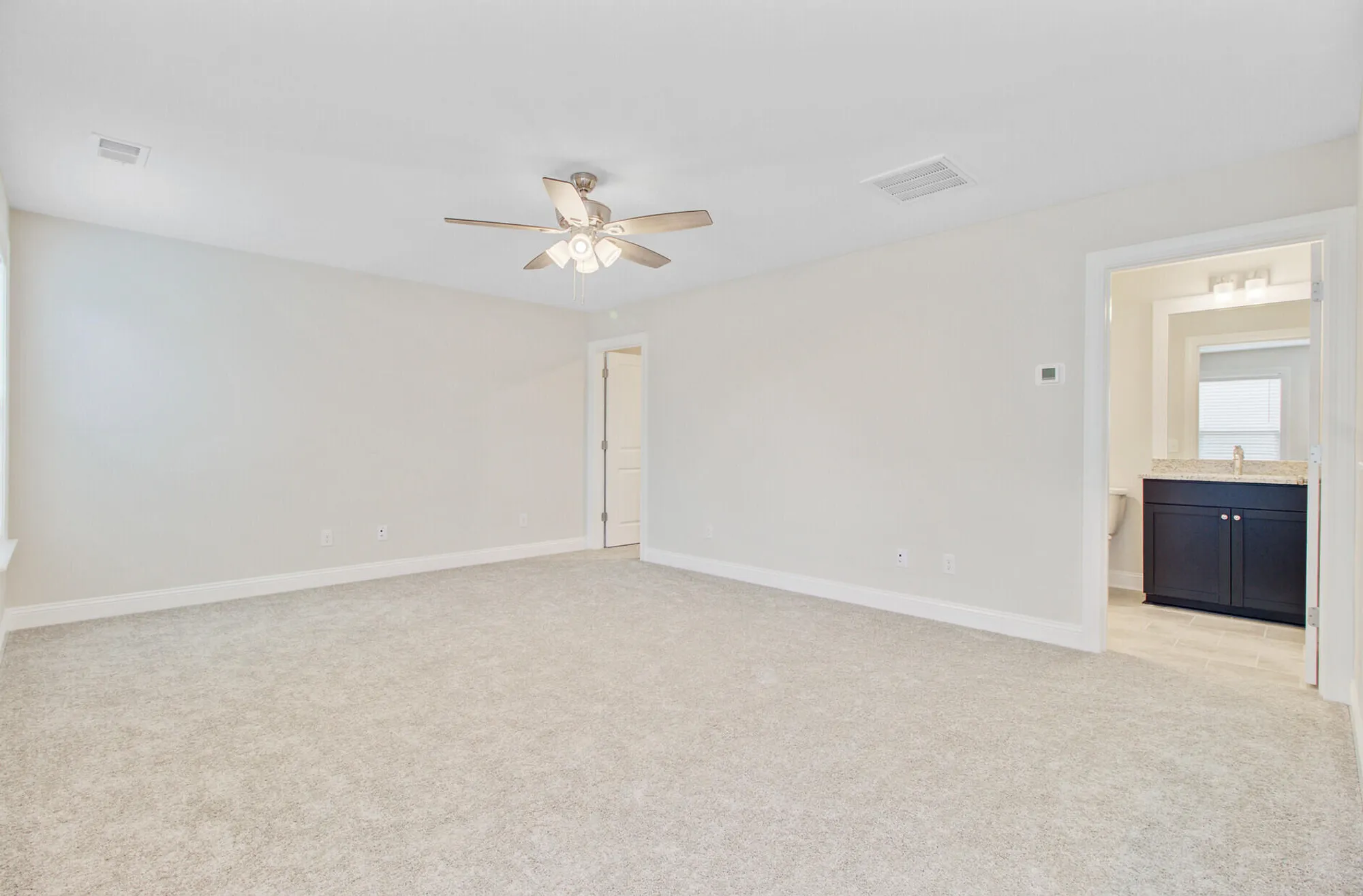 Property Slideshow image 40 of 109 | 4996 song sparrow way, Summerville, SC, 29483