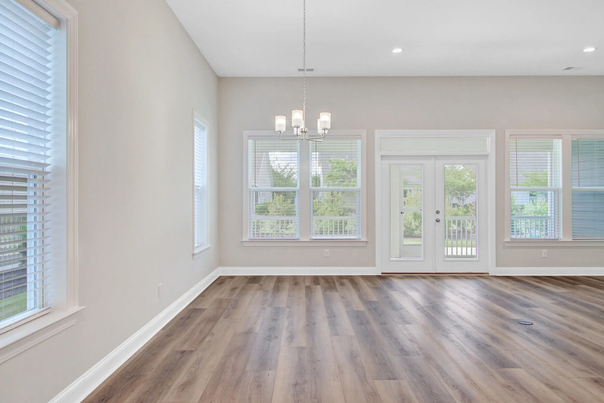 Property Slideshow image 17 of 109 | 4996 song sparrow way, Summerville, SC, 29483