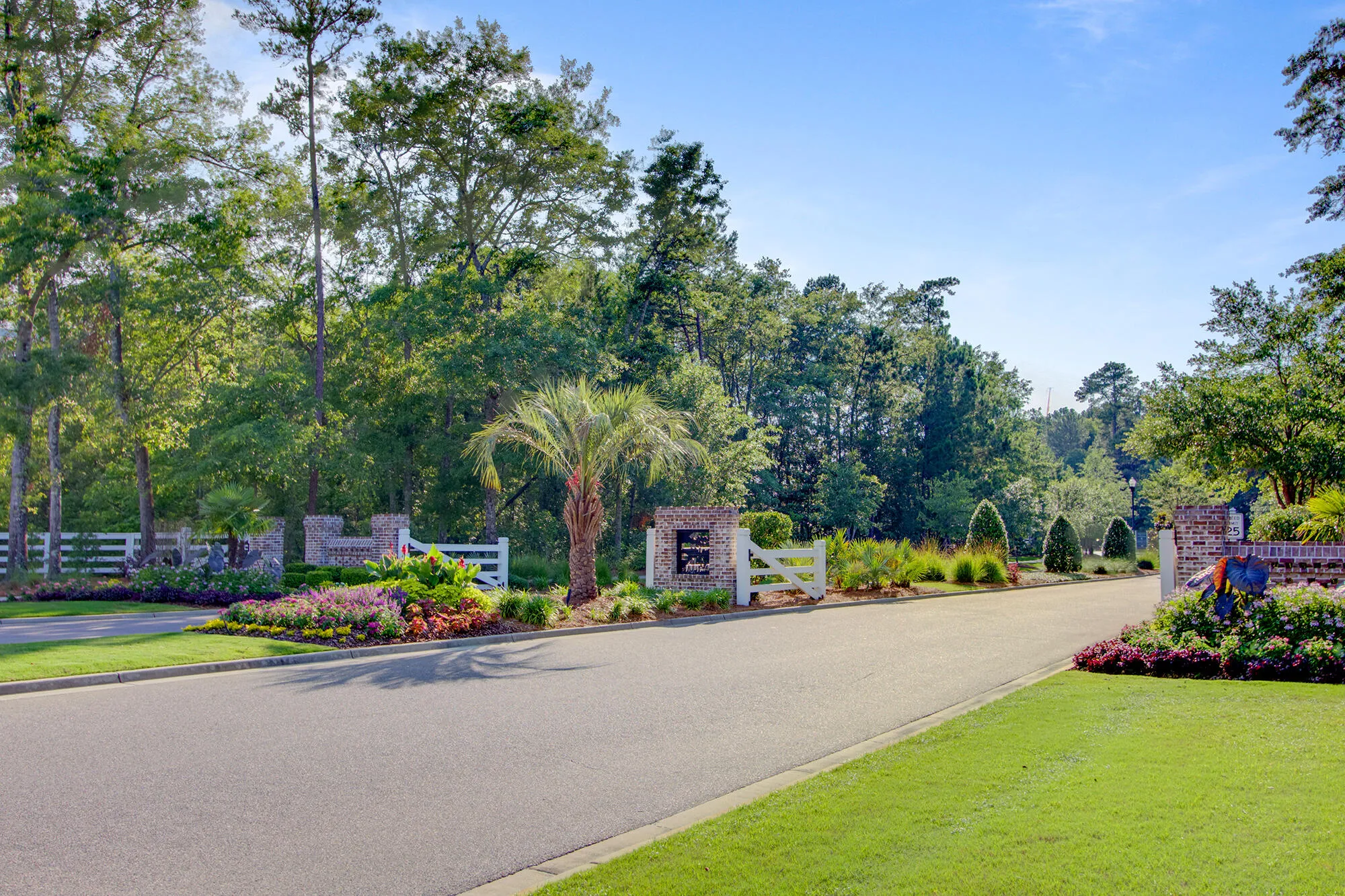 Property Slideshow image 66 of 109 | 4996 song sparrow way, Summerville, SC, 29483