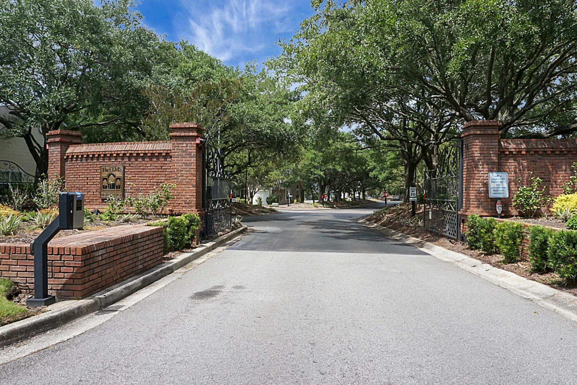 Property Slideshow image 33 of 49 | 9162 spring branch ct, North Charleston, SC, 29406