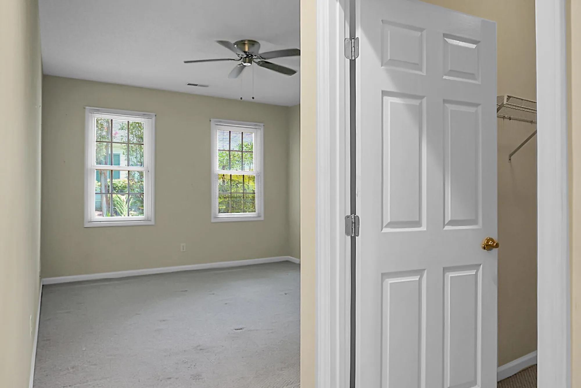 Property Slideshow image 26 of 49 | 9162 spring branch ct, North Charleston, SC, 29406