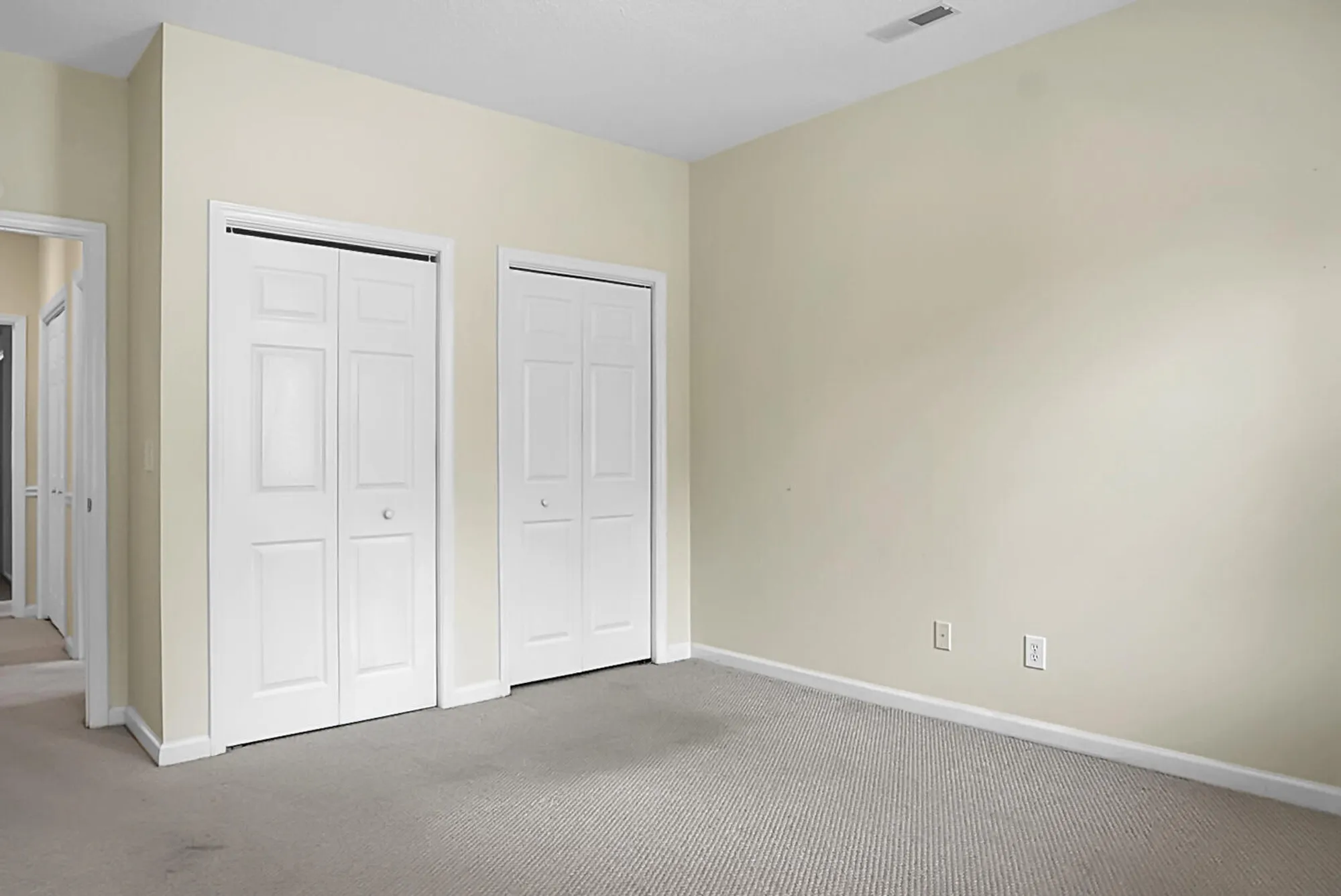 Property Slideshow image 32 of 49 | 9162 spring branch ct, North Charleston, SC, 29406