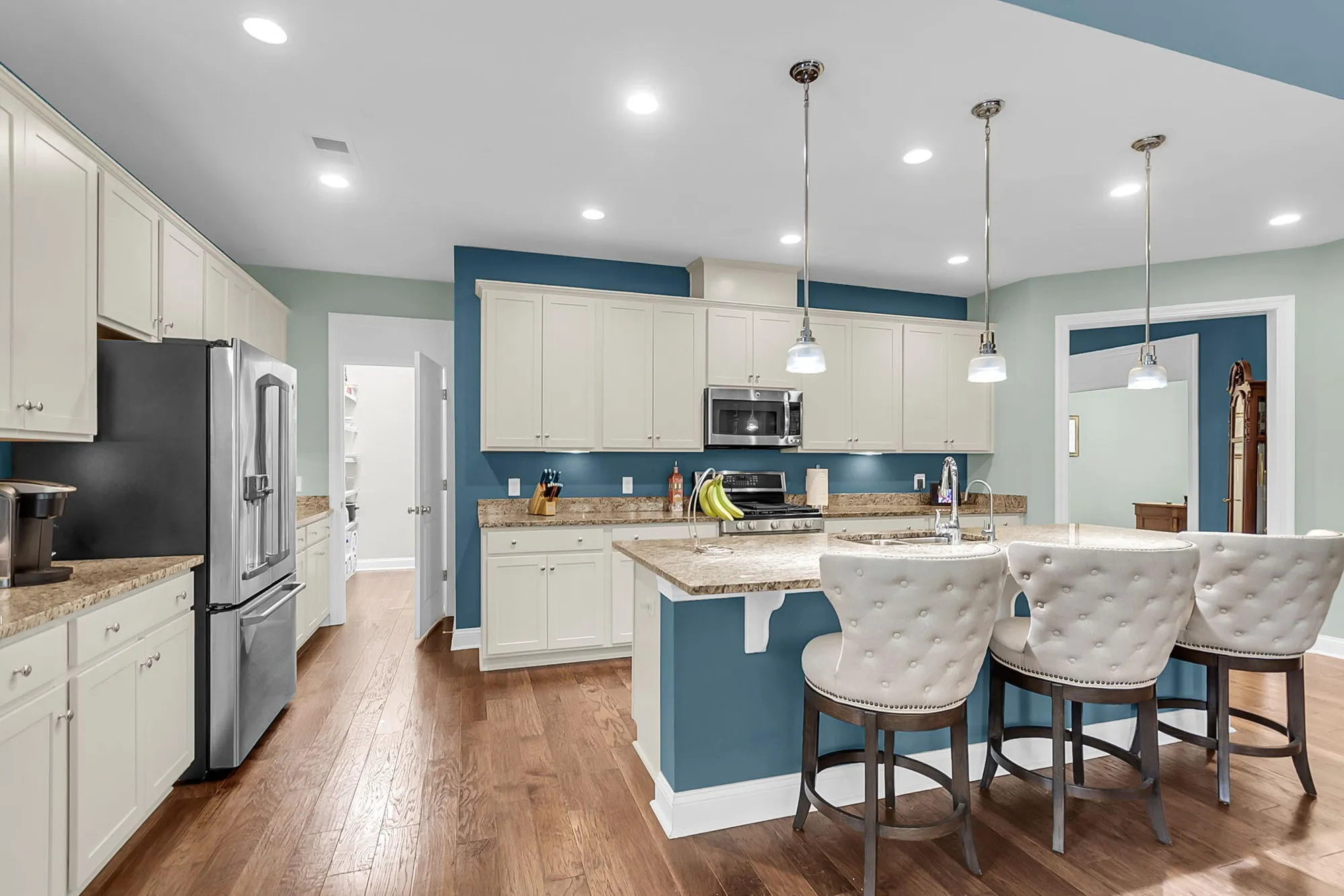 Property Slideshow image 11 of 72 | 1007 central ponds dr, Summerville, SC, 29483