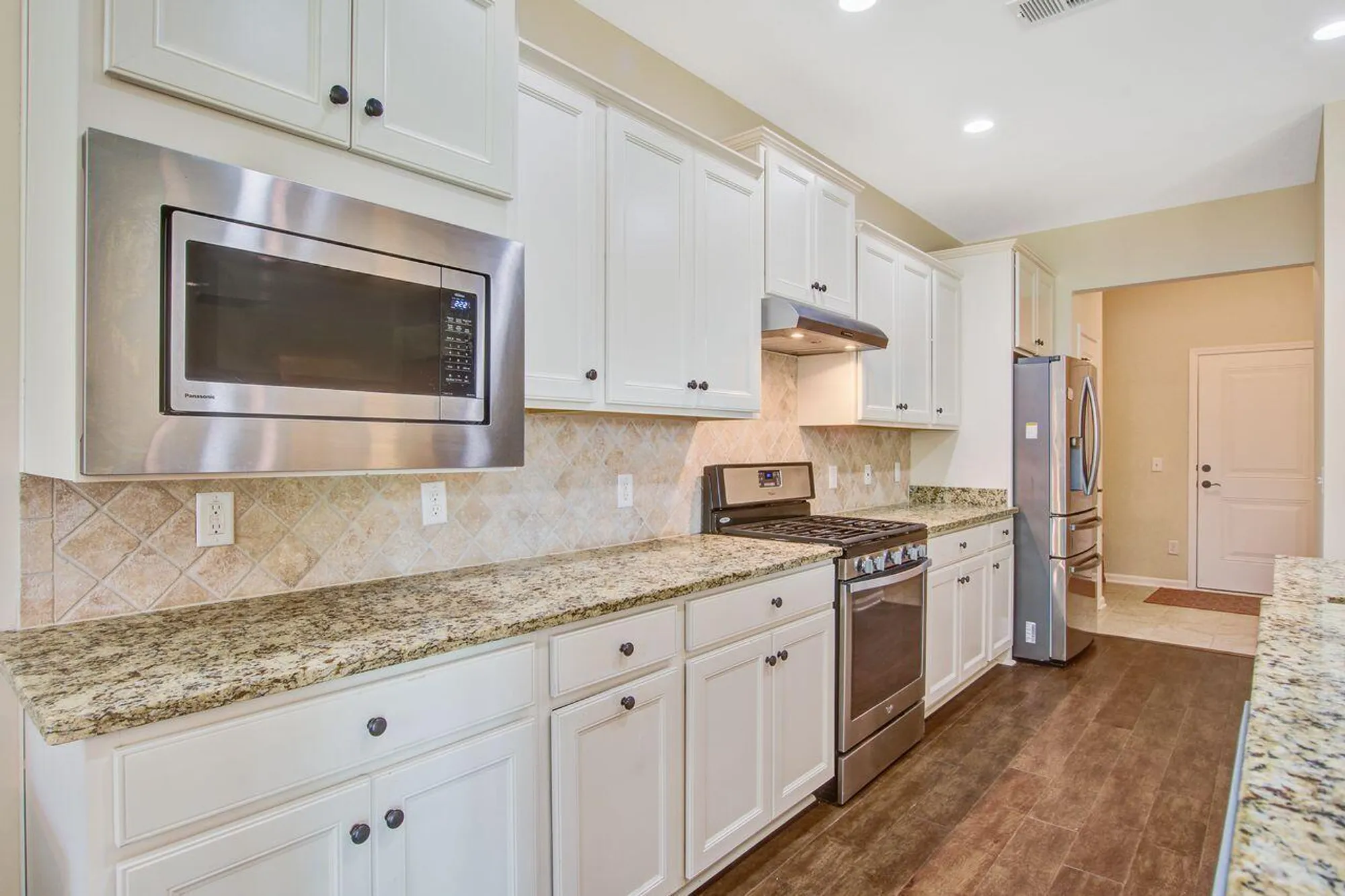 Property Slideshow image 13 of 55 | 521 tranquil waters way, Summerville, SC, 29486