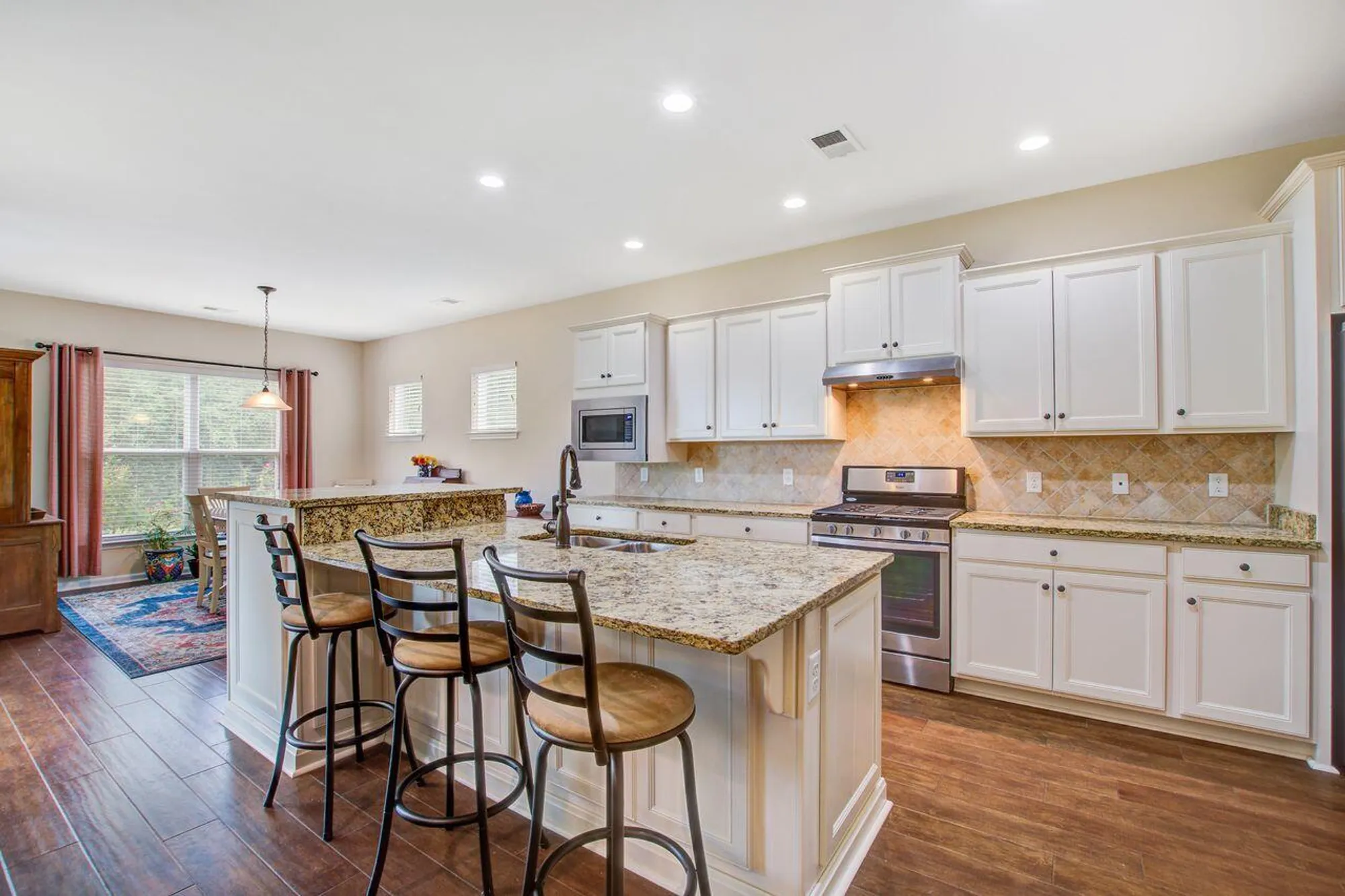 Property Slideshow image 16 of 55 | 521 tranquil waters way, Summerville, SC, 29486