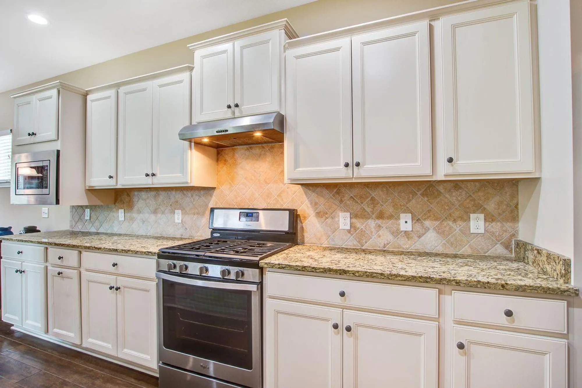 Property Slideshow image 12 of 55 | 521 tranquil waters way, Summerville, SC, 29486