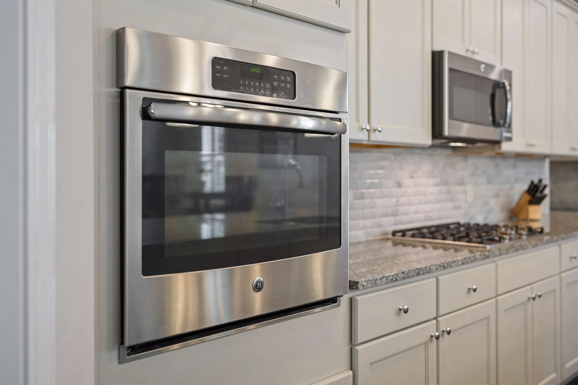 Property Slideshow image 17 of 56 | 2012 redback dr, Summerville, SC, 29483