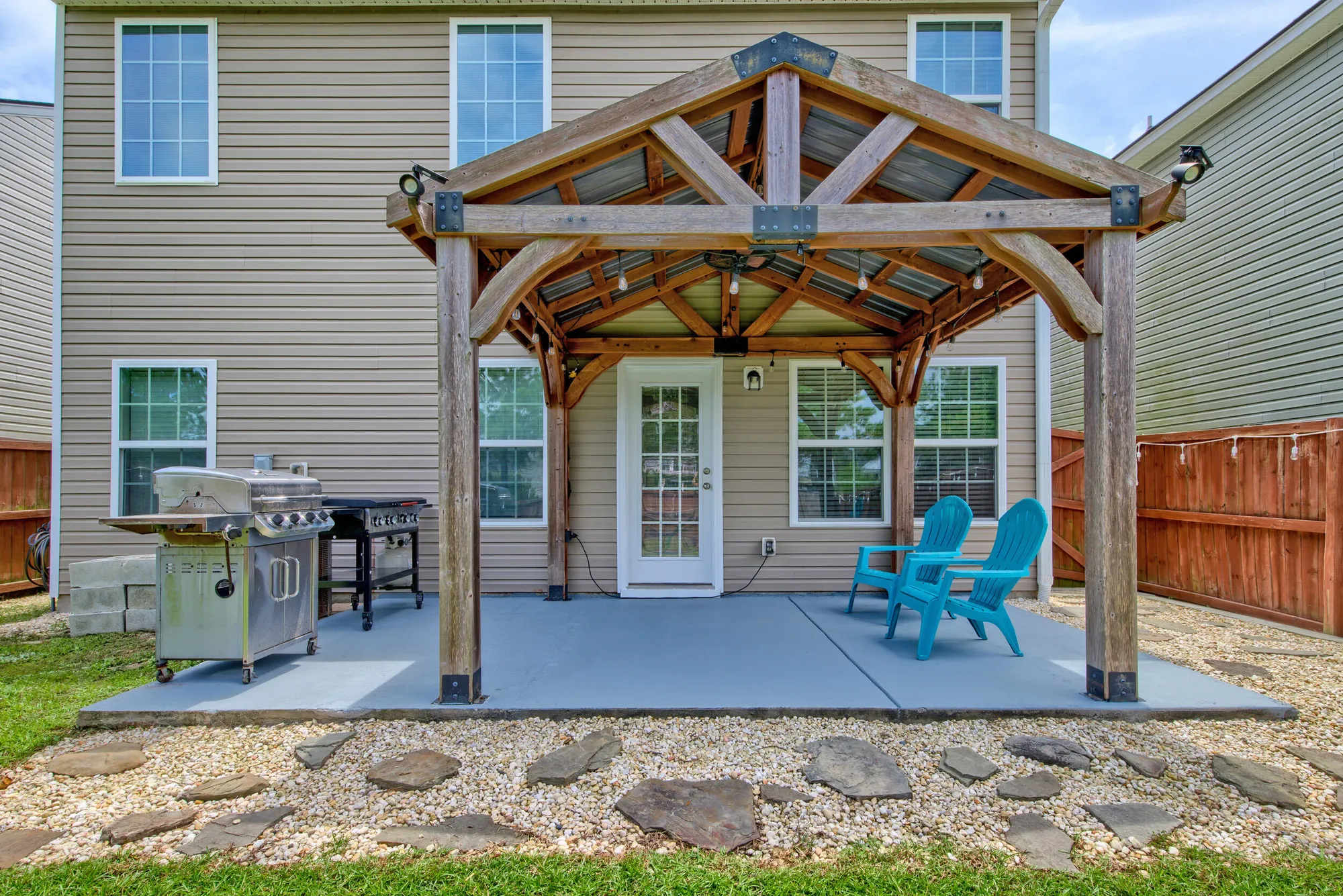 Property Slideshow image 11 of 48 | 763 redbud ln, Summerville, SC, 29486