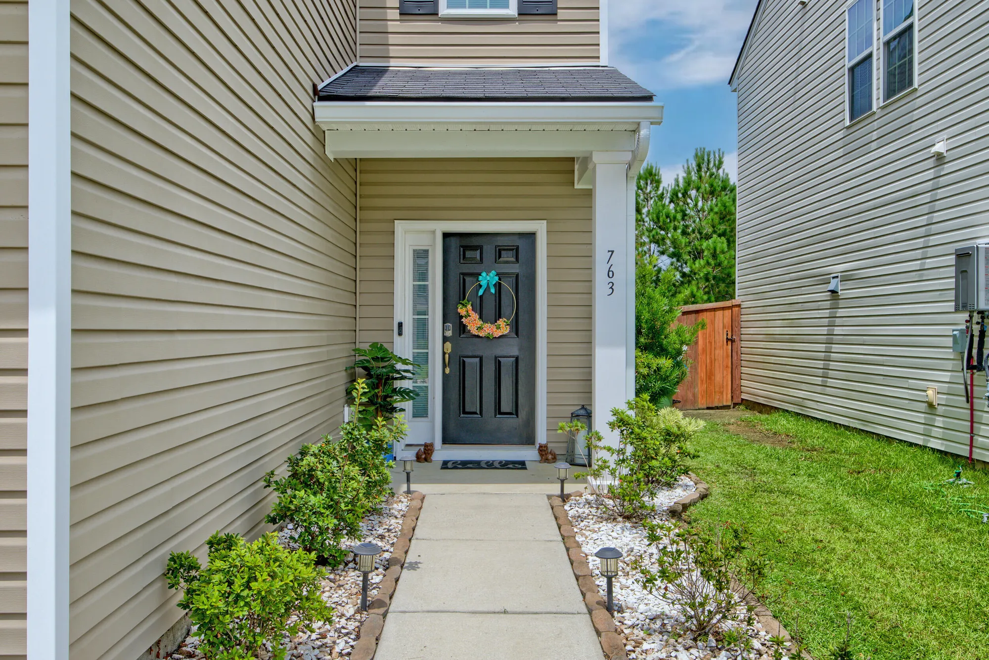 Property Slideshow image 2 of 48 | 763 redbud ln, Summerville, SC, 29486