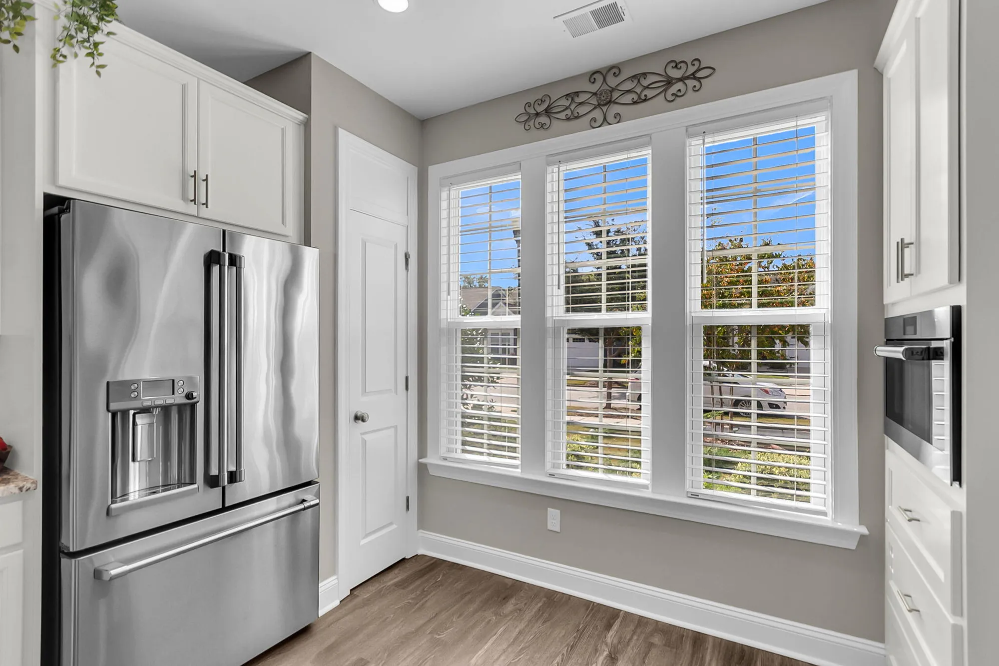 Property Slideshow image 14 of 59 | 3025 aura ln, Summerville, SC, 29483