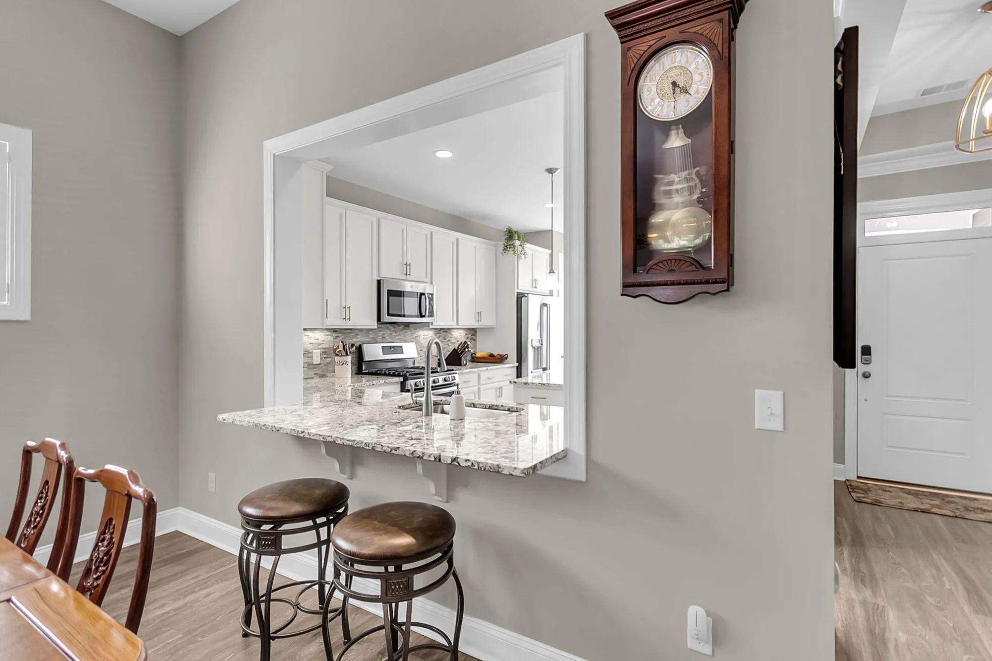 Property Slideshow image 15 of 59 | 3025 aura ln, Summerville, SC, 29483