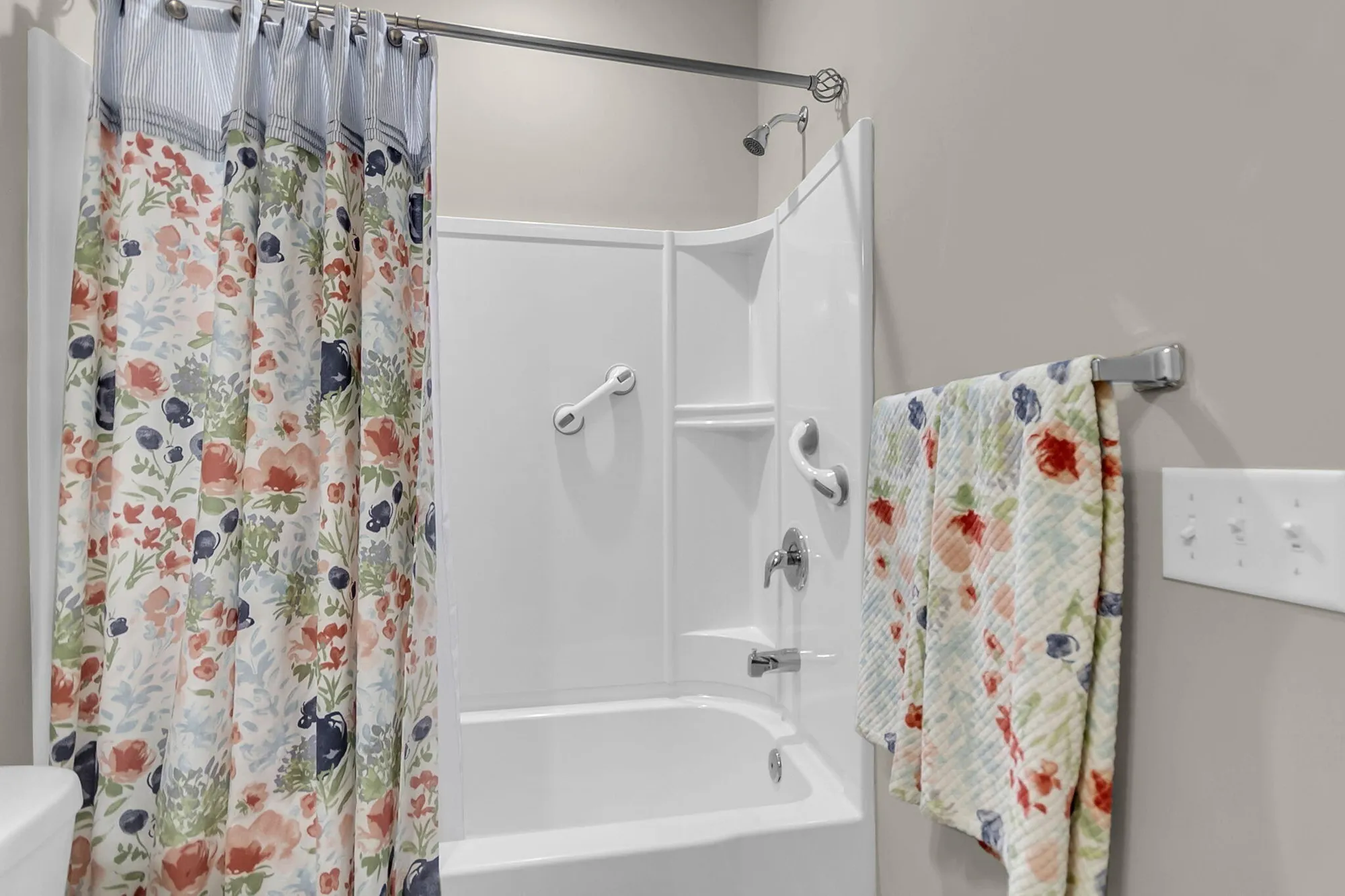 Property Slideshow image 28 of 59 | 3025 aura ln, Summerville, SC, 29483