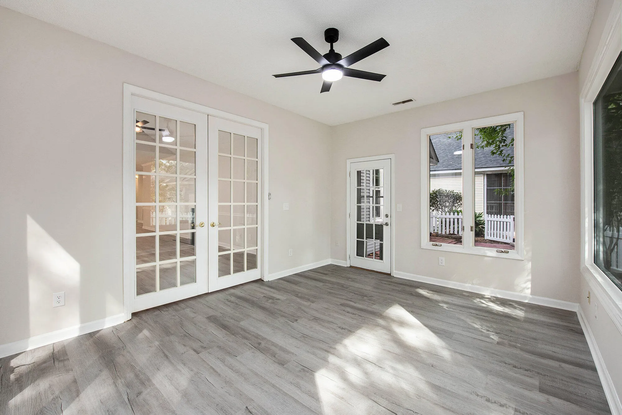 Property Slideshow image 24 of 30 | 9123 delancey cir, North Charleston, SC, 29406
