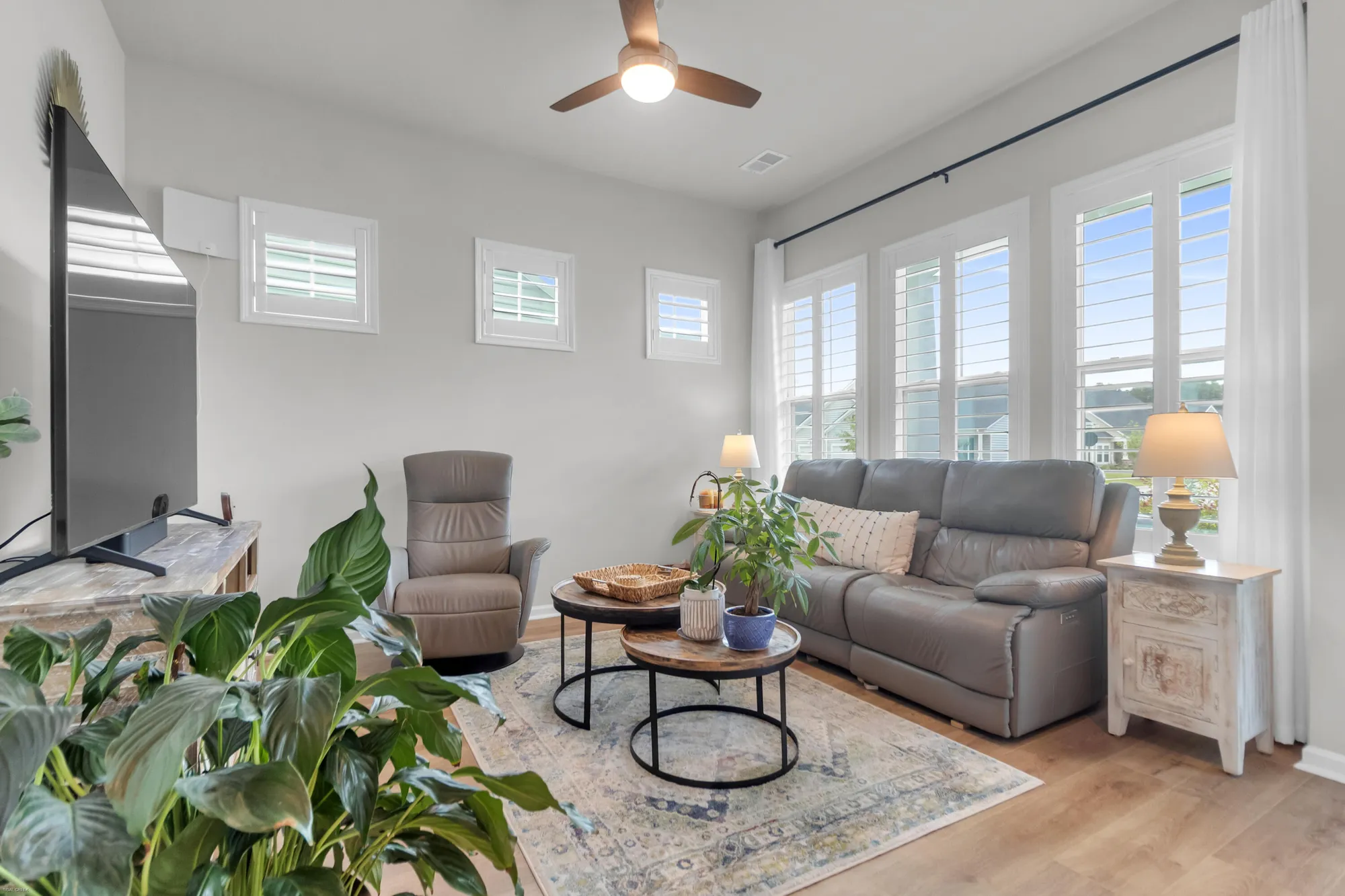 Property Slideshow image 13 of 49 | 1142 cane creek way, Summerville, SC, 29485