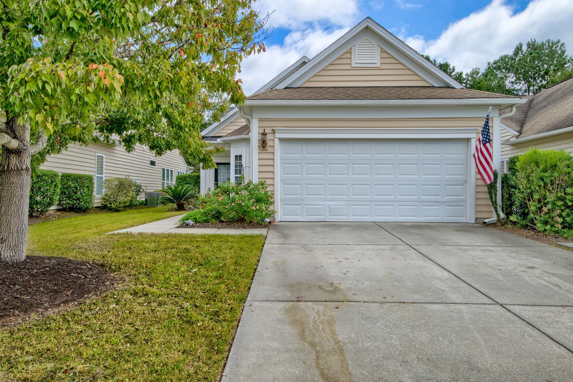 Property Slideshow image 2 of 49 | 181 sea lavender ln, Summerville, SC, 29486