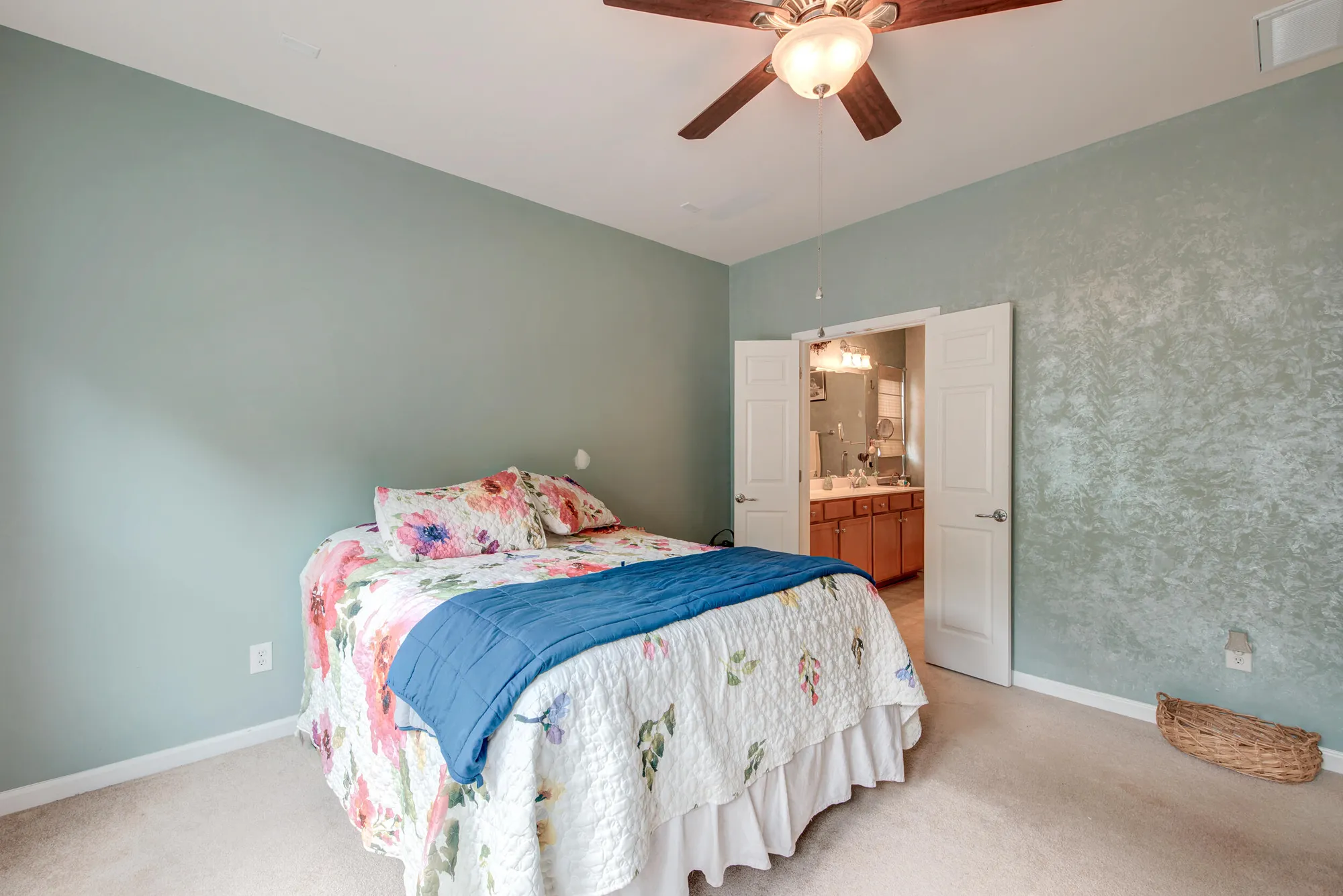 Property Slideshow image 16 of 49 | 181 sea lavender ln, Summerville, SC, 29486