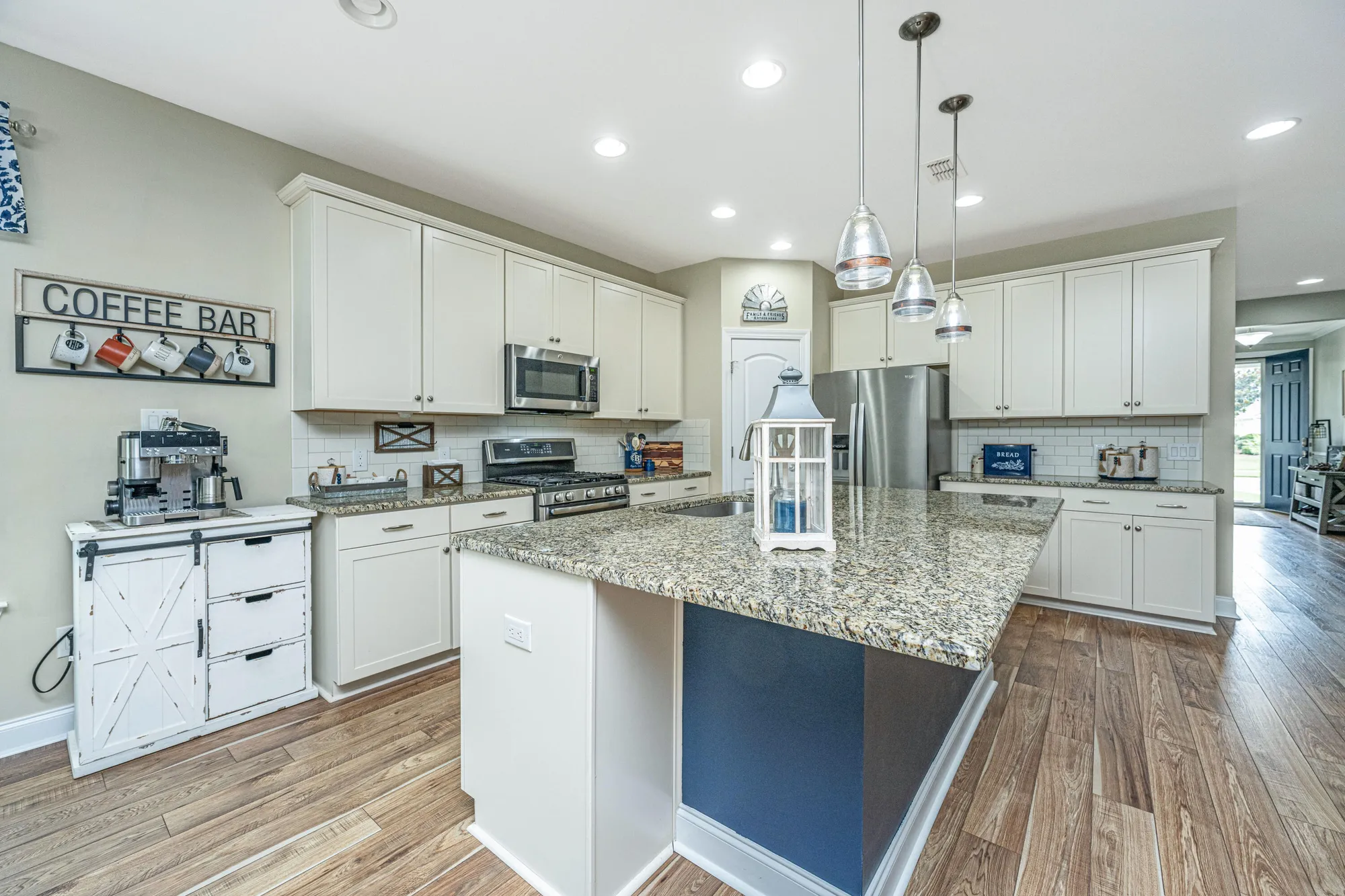 Property Slideshow image 11 of 64 | 220 tupelo lake dr, Summerville, SC, 29486
