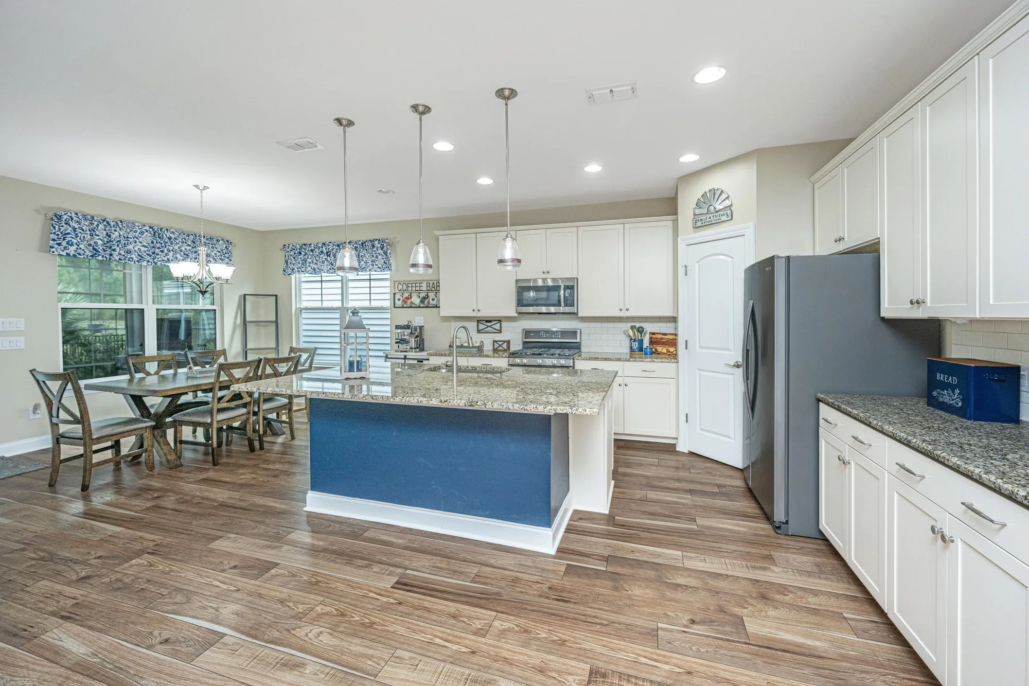 Property Slideshow image 4 of 64 | 220 tupelo lake dr, Summerville, SC, 29486