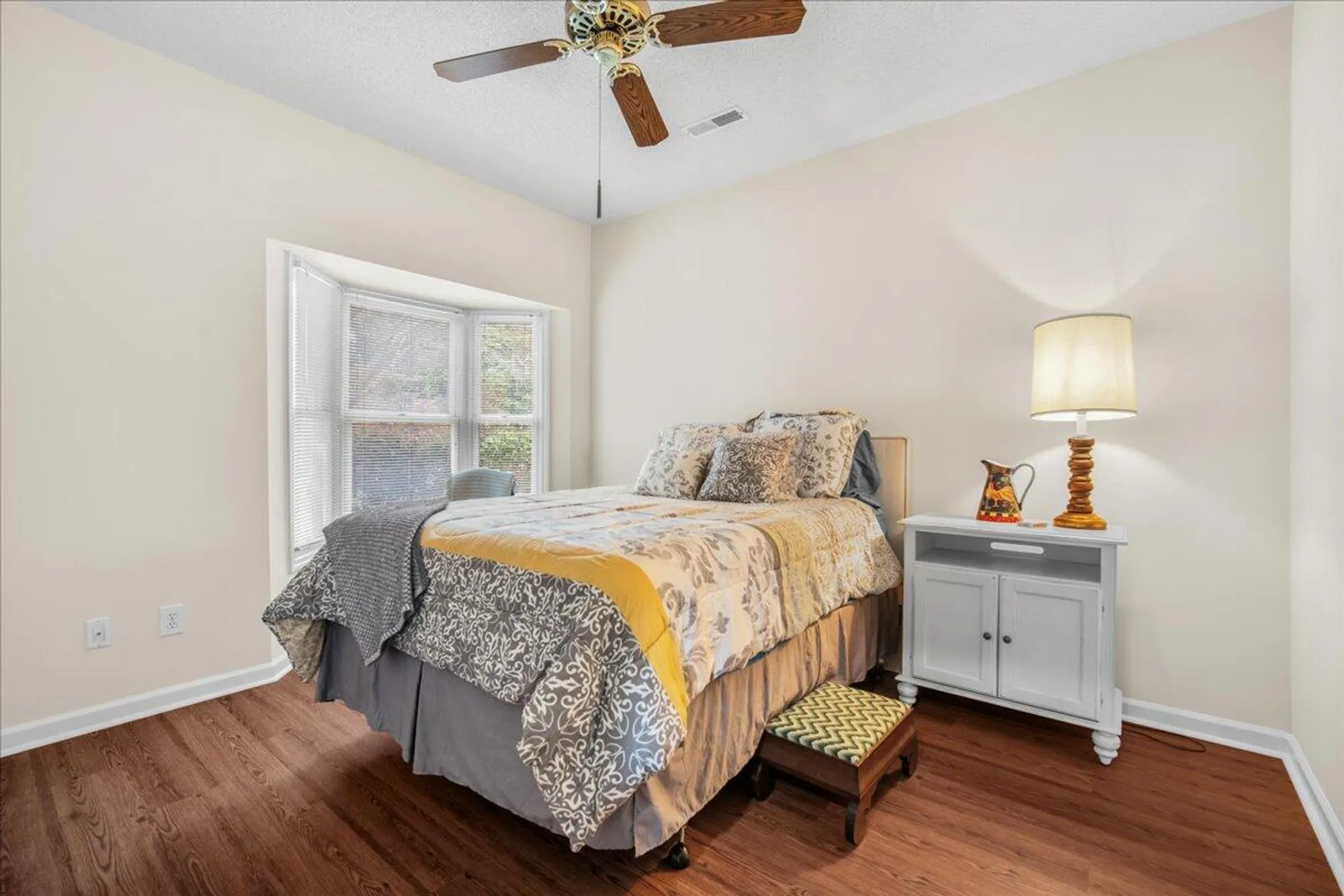 Property Slideshow image 33 of 66 | 9182 spring branch ct, North Charleston, SC, 29406