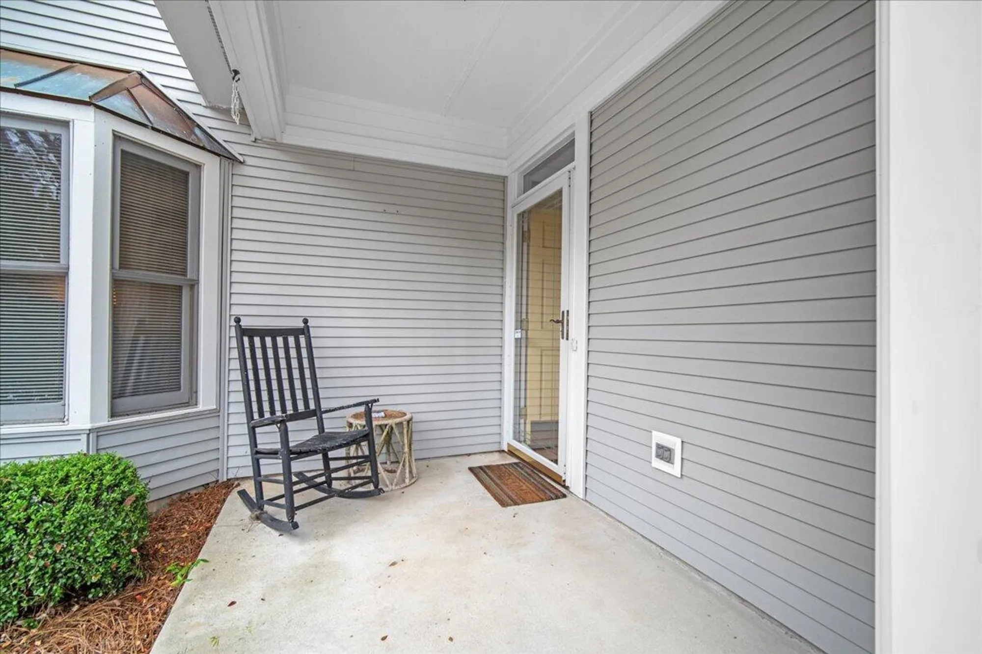 Property Slideshow image 8 of 66 | 9182 spring branch ct, North Charleston, SC, 29406