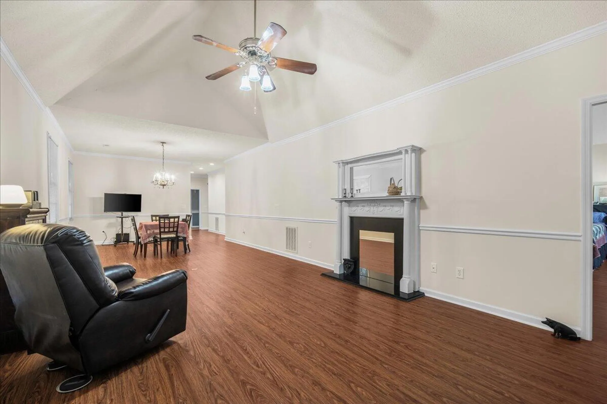 Property Slideshow image 25 of 66 | 9182 spring branch ct, North Charleston, SC, 29406