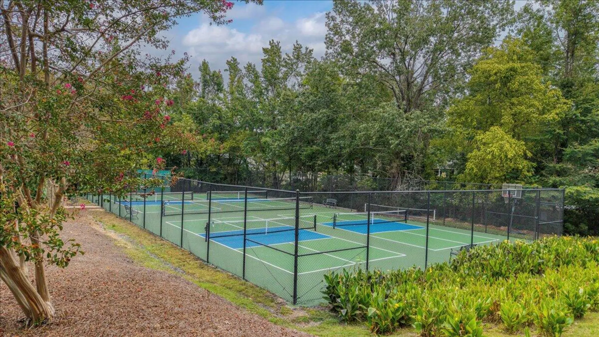 Property Slideshow image 56 of 66 | 9182 spring branch ct, North Charleston, SC, 29406