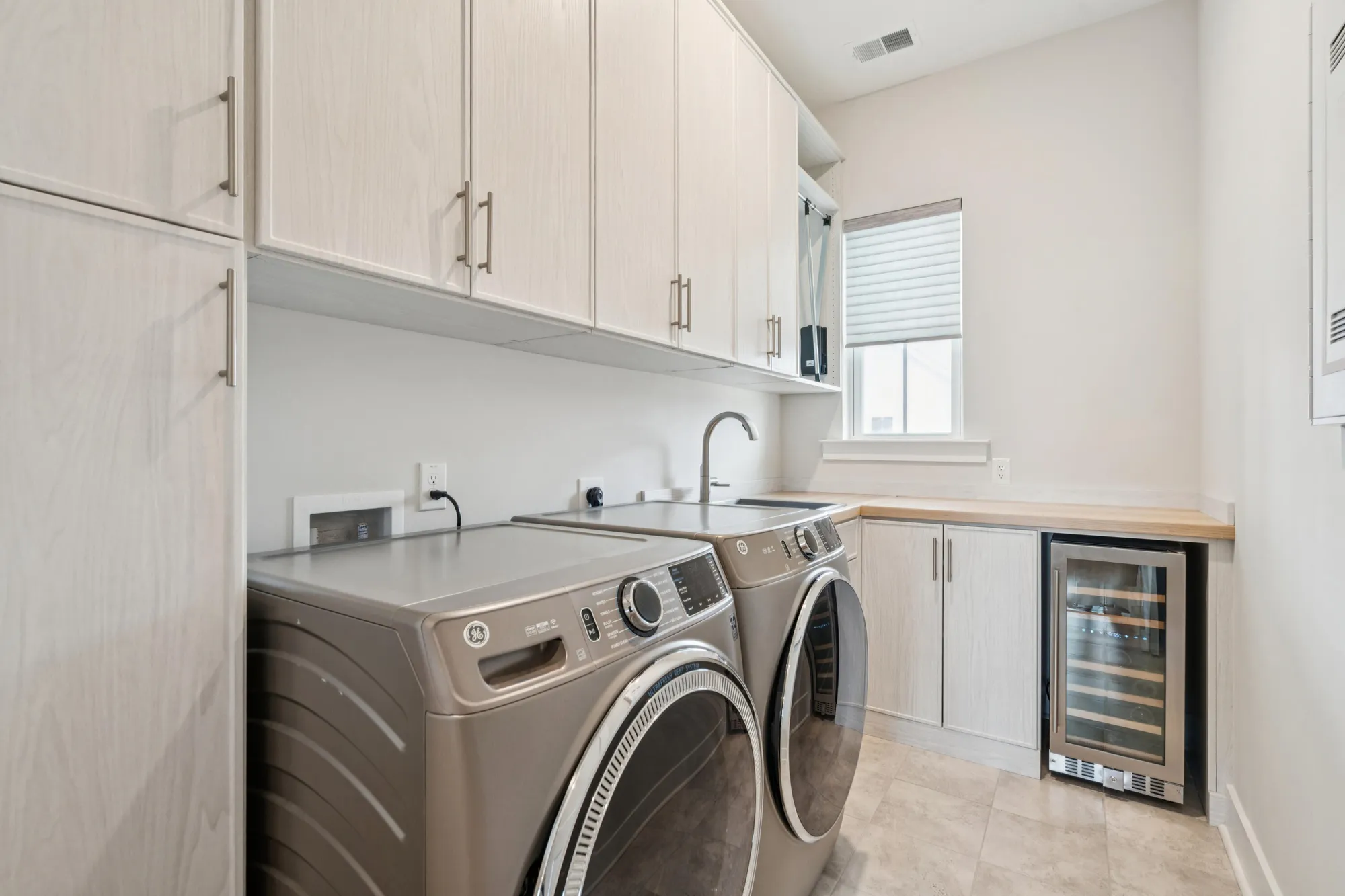 Property Slideshow image 31 of 50 | 3521 artful loop # 26, Mount Pleasant, SC, 29466