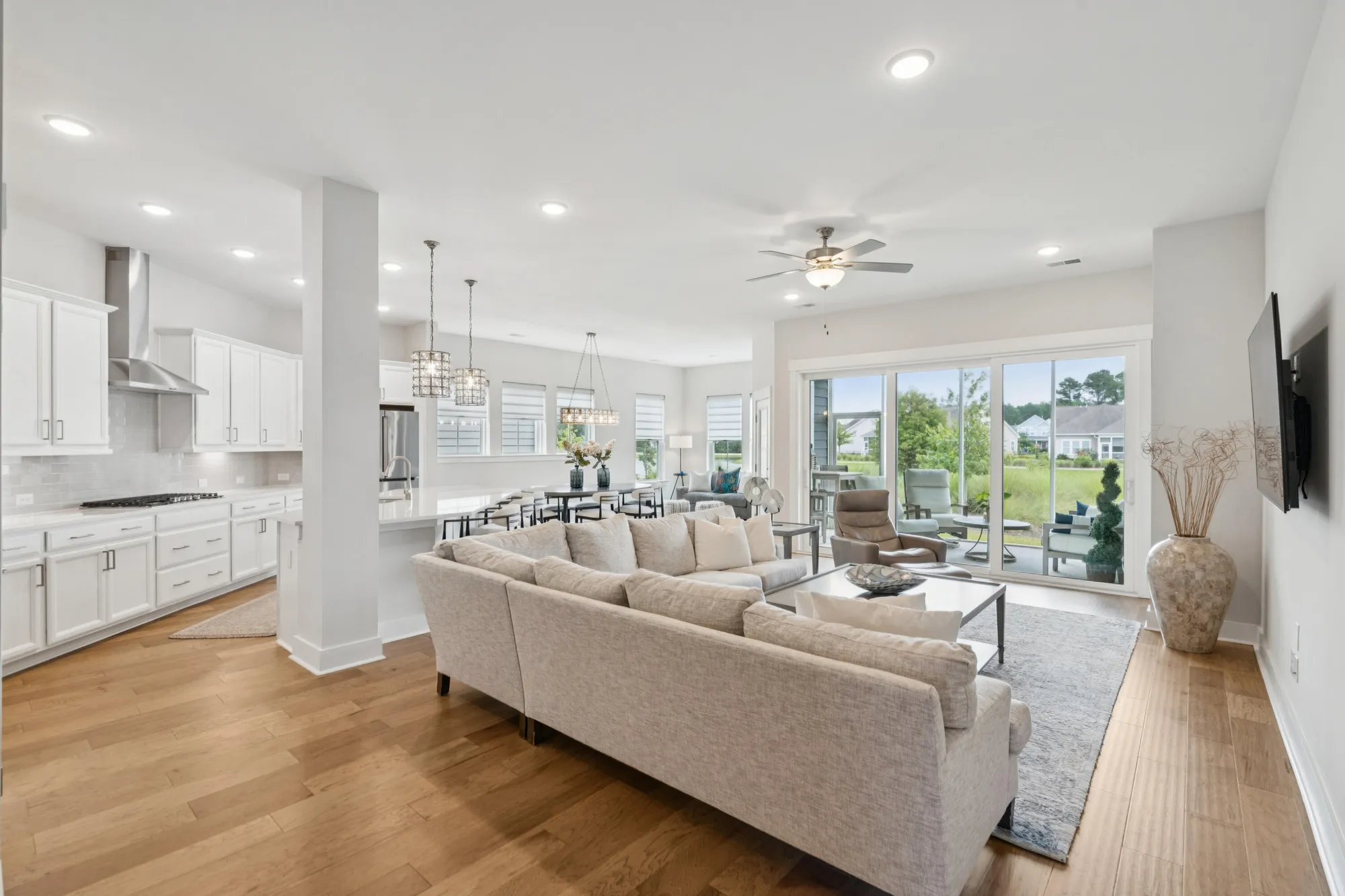 Property Slideshow image 6 of 50 | 3521 artful loop # 26, Mount Pleasant, SC, 29466