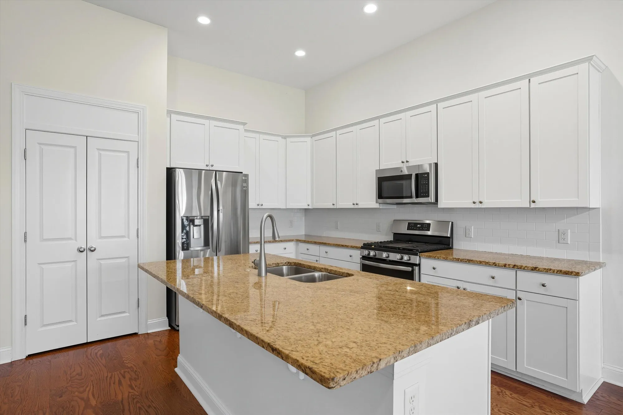 Property Slideshow image 6 of 50 | 5025 song sparrow way, Summerville, SC, 29483