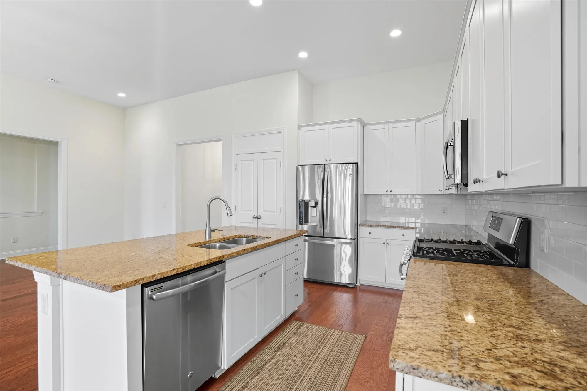 Property Slideshow image 7 of 50 | 5025 song sparrow way, Summerville, SC, 29483