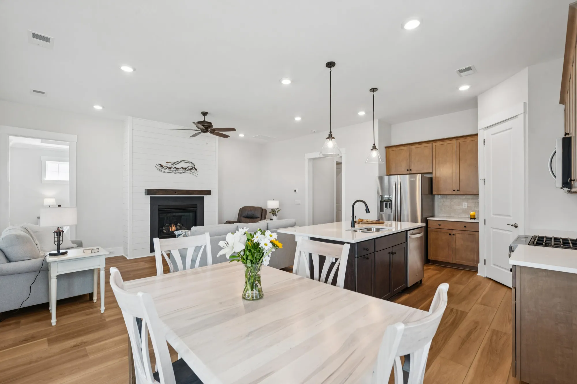 Property Slideshow image 19 of 81 | 422 evening glow ln, Summerville, SC, 29486