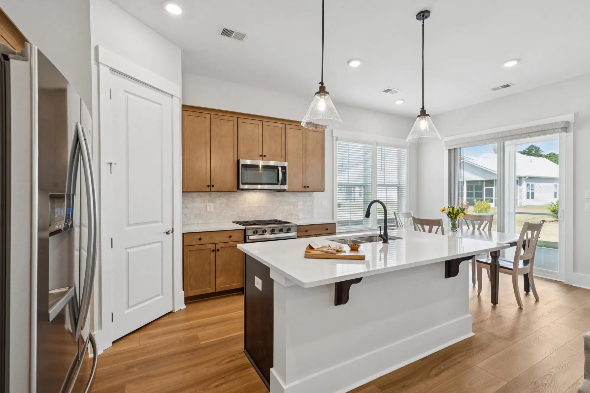 Property Slideshow image 15 of 81 | 422 evening glow ln, Summerville, SC, 29486