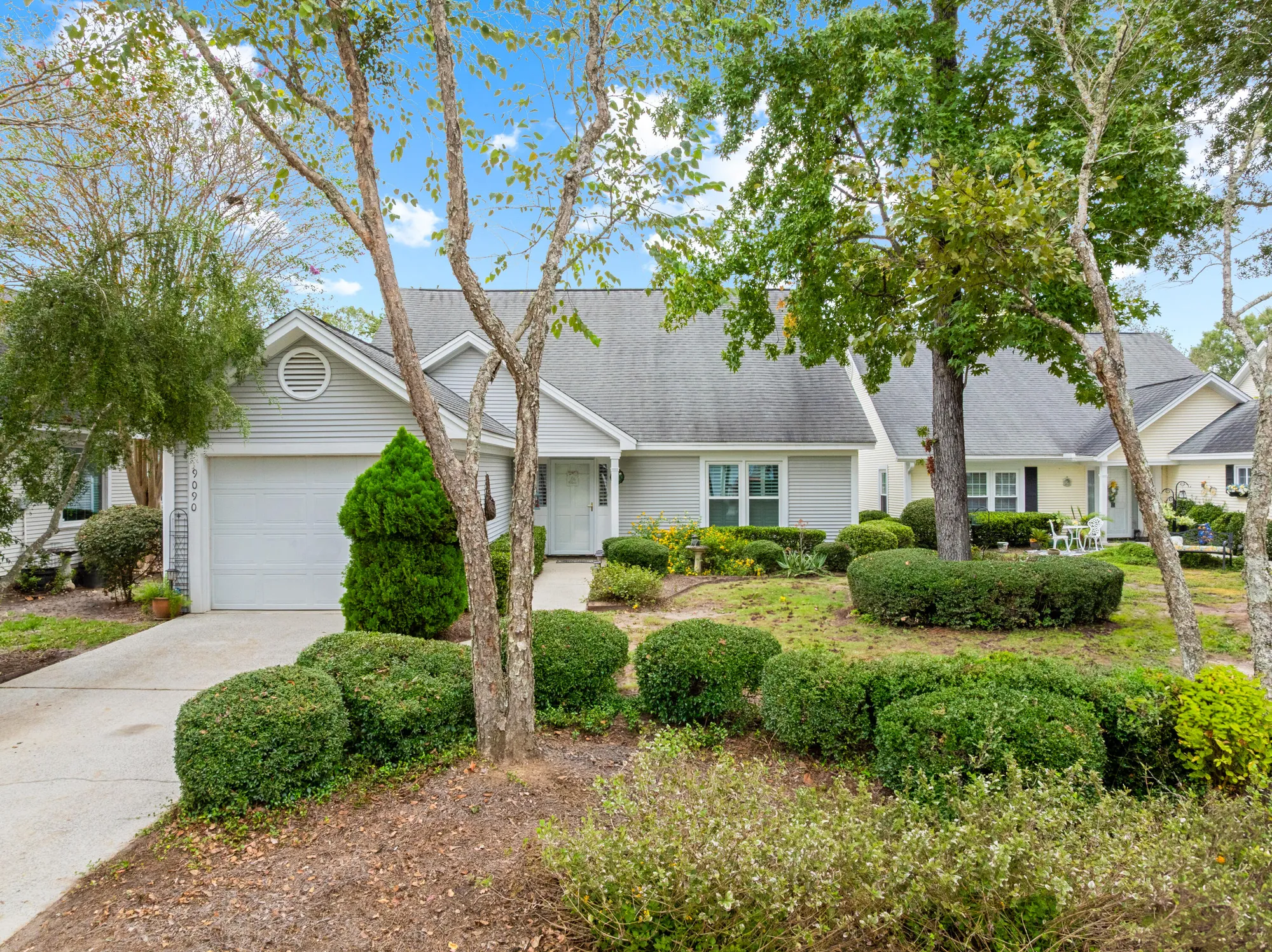 Property Slideshow image 1 of 24 | 9090 hadley ct, North Charleston, SC, 29406