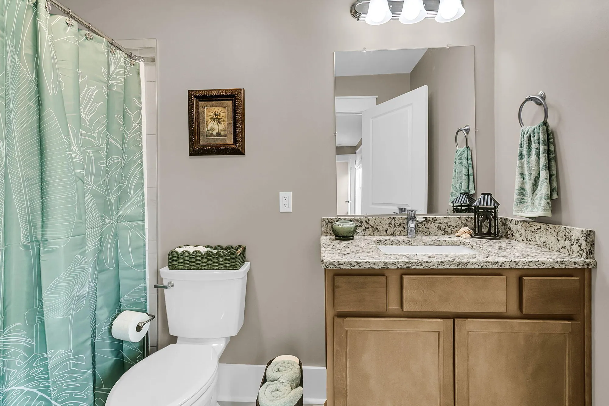 Property Slideshow image 21 of 72 | 4029 wood violet ln, Summerville, SC, 29483